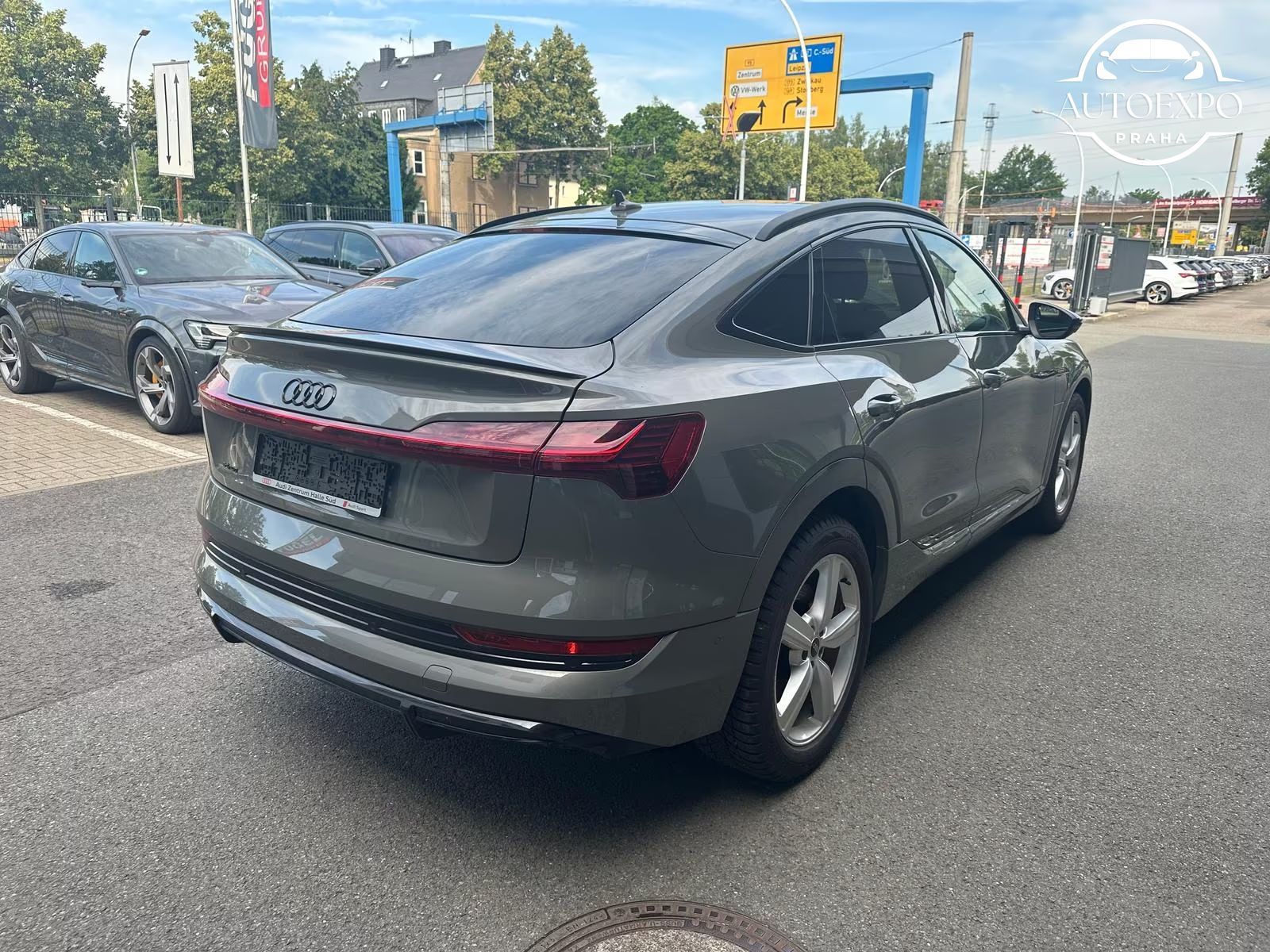 Audi e-tron, Sportback 50 quattro S line - fotka 3