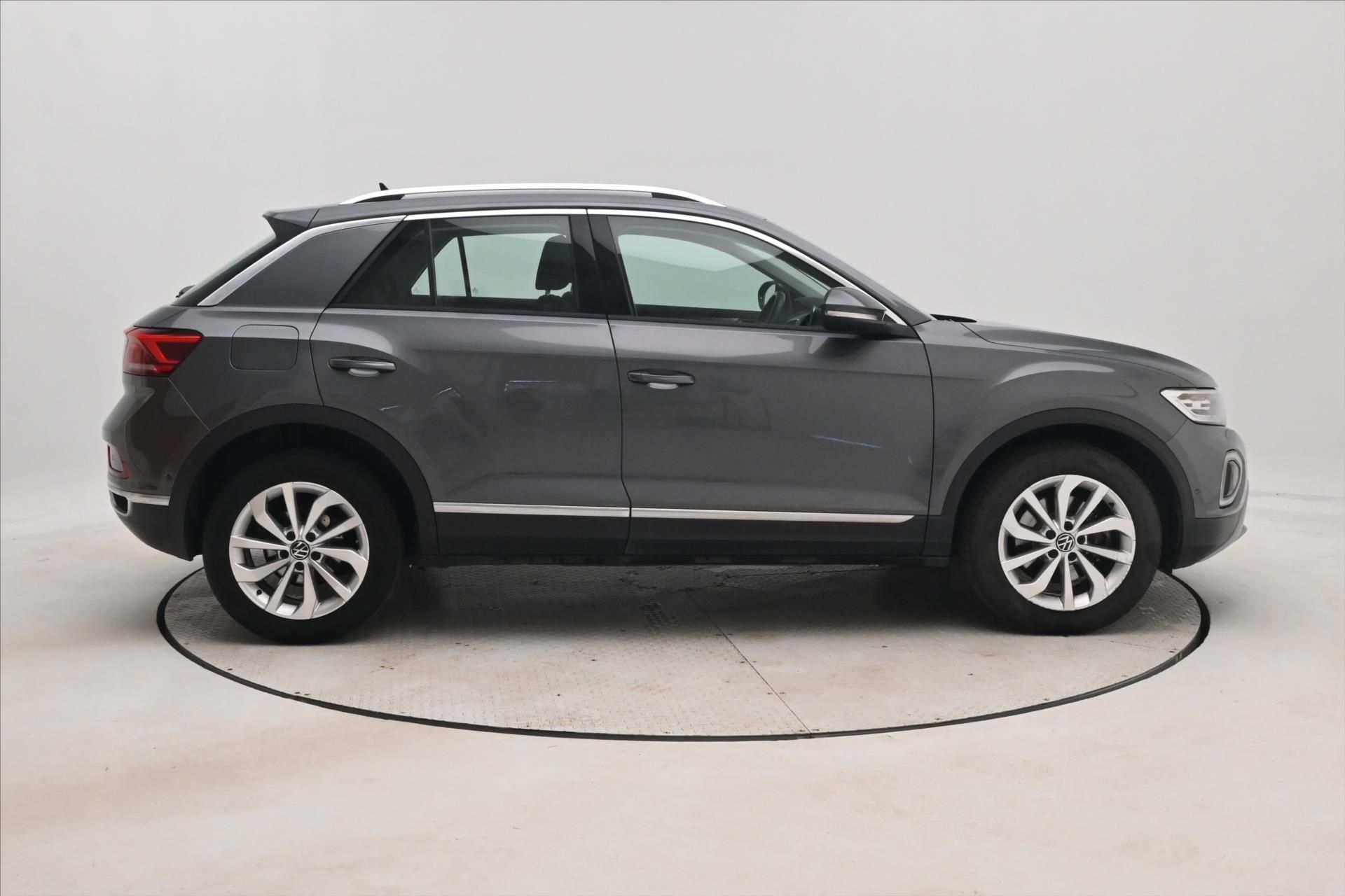 Volkswagen T-Roc, 2,0 TDI 110kW DSG Style Záruka - fotka 4