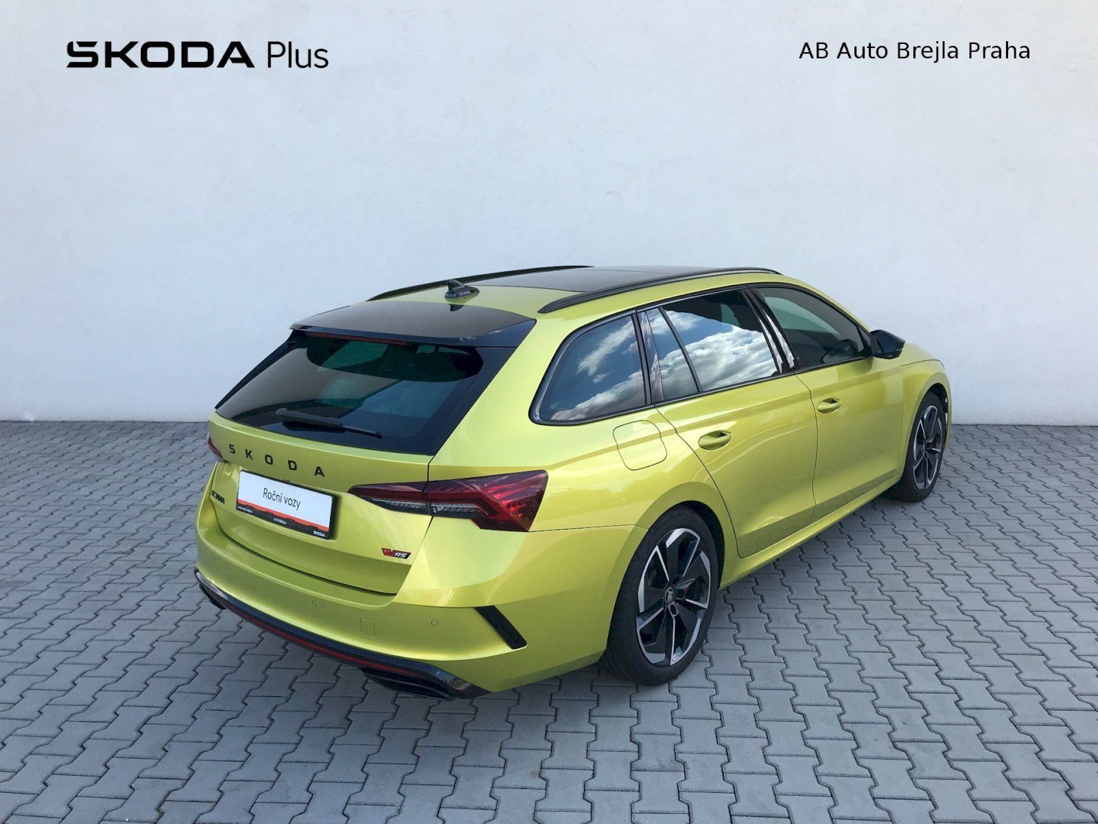 Škoda Octavia, COMBI RS 2,0 TSI 195 KW 7-STUP - fotka 2