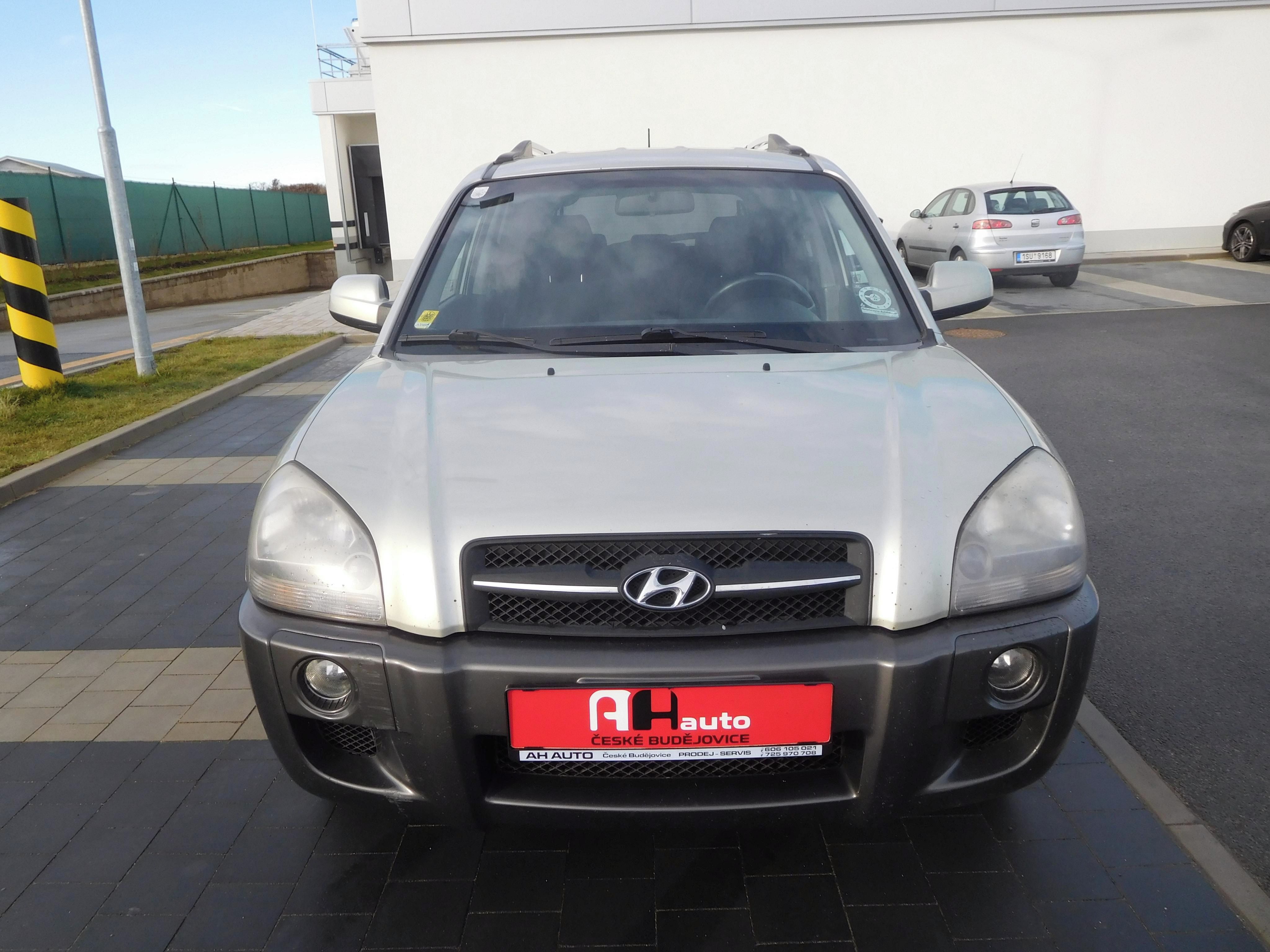 Hyundai Tucson, 2.0CRDi Confort+ 4WD, Automat - fotka 6