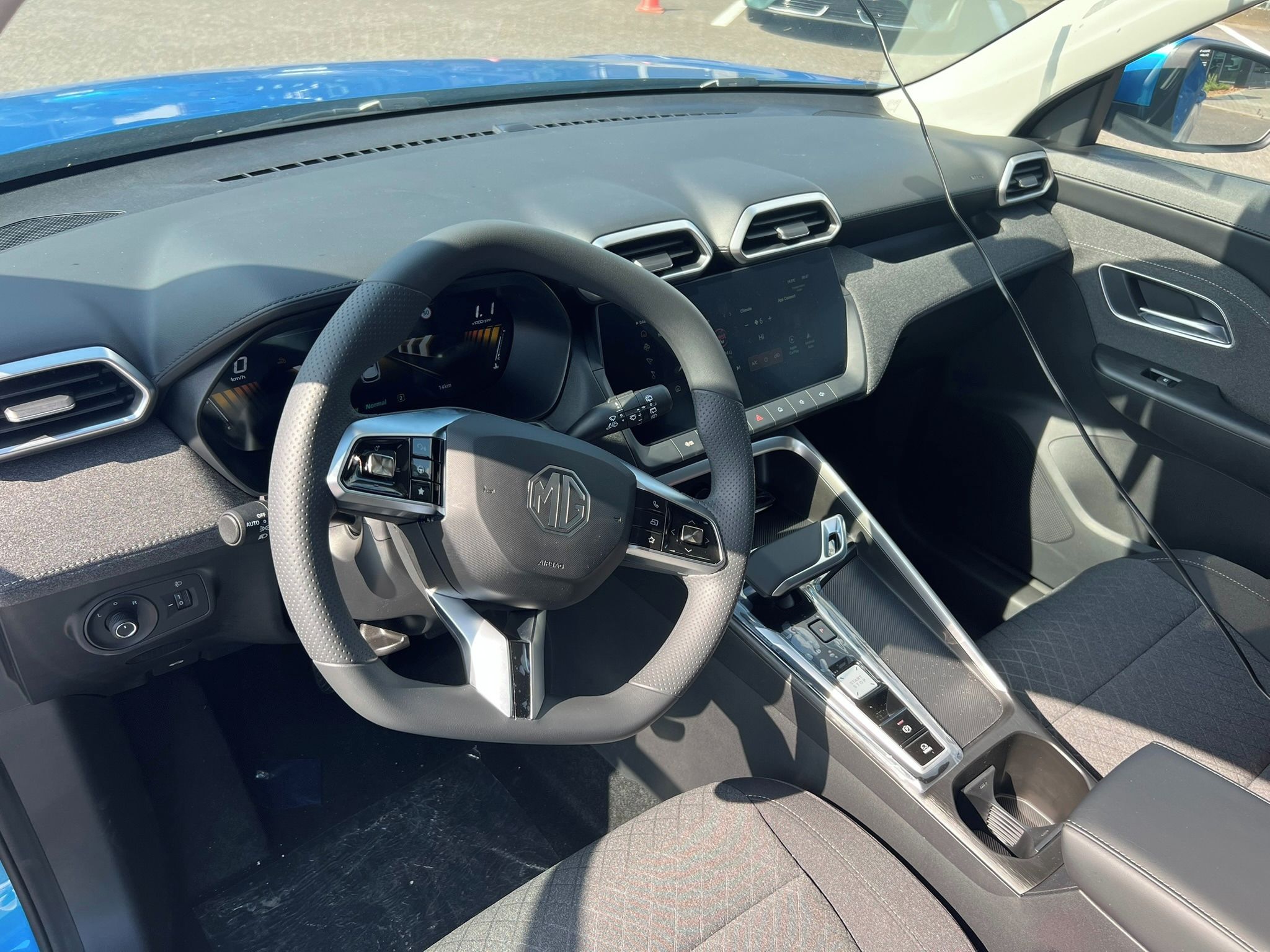 MG ZS, 1.5 Hybrid+ Essential - fotka 5