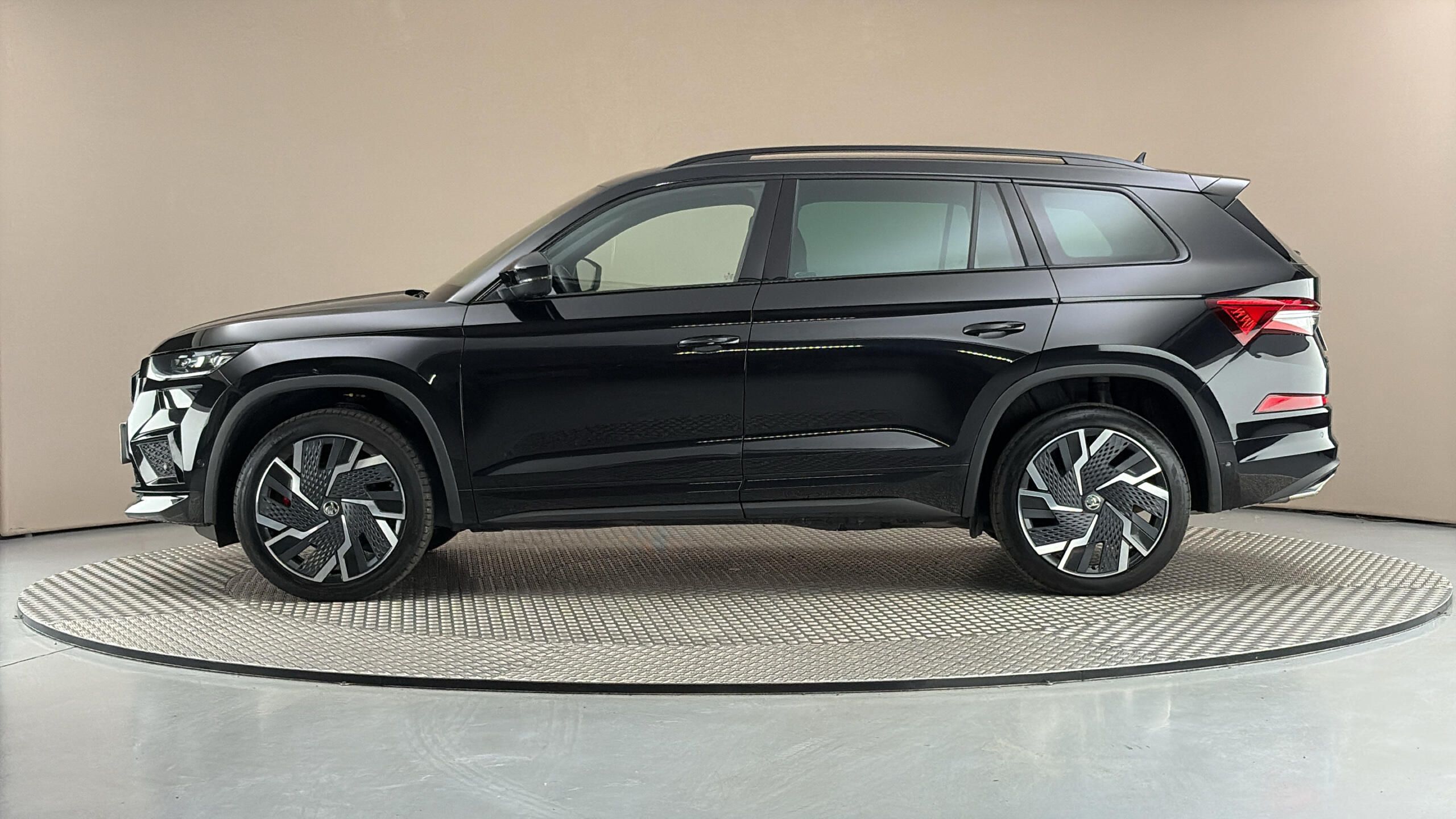 Škoda Kodiaq, 2.0 TSI DSG 4x4 RS - fotka 4