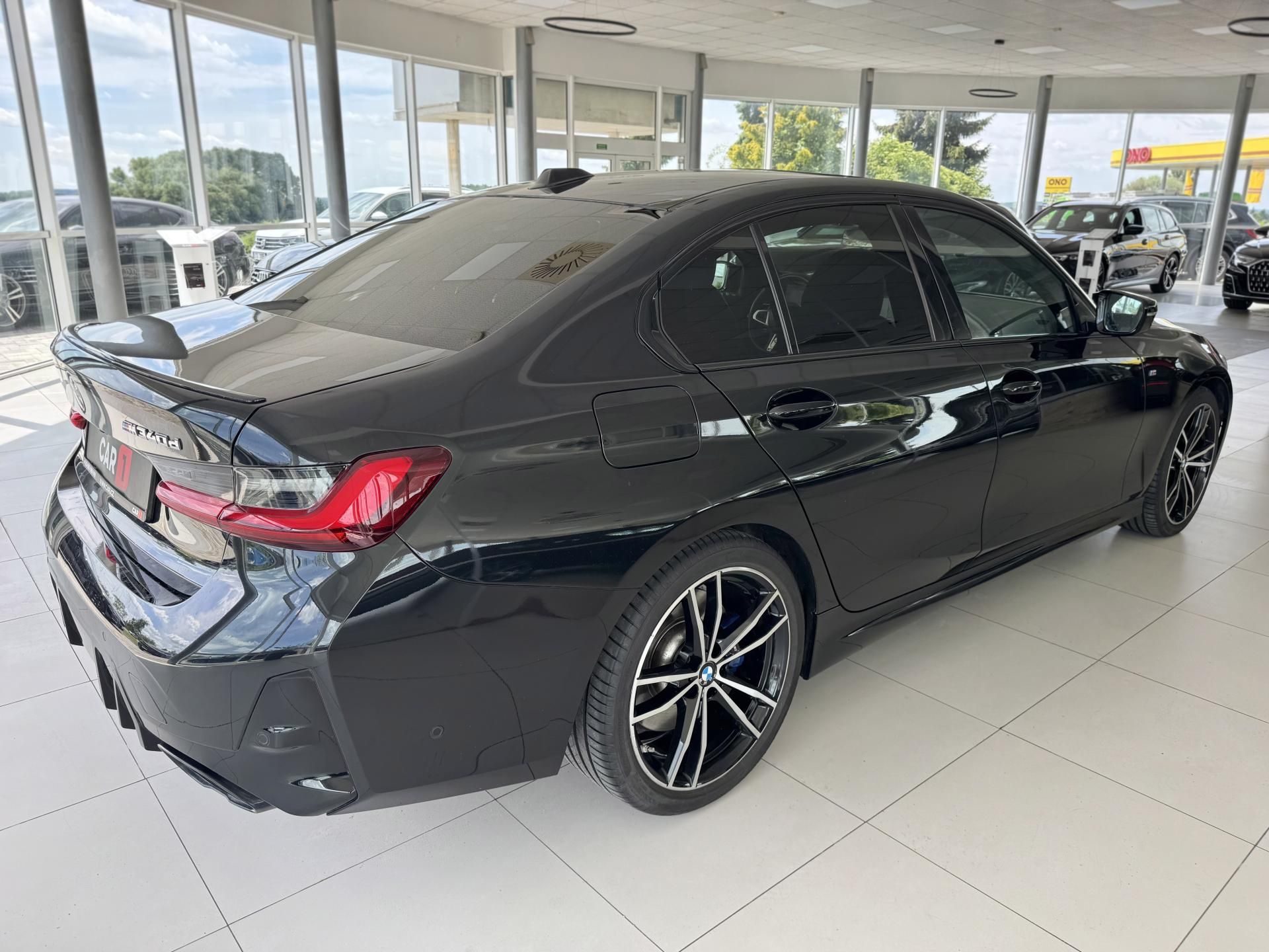 BMW Řada 3, M340d xDrive*Laser*Max.Výbava - fotka 5