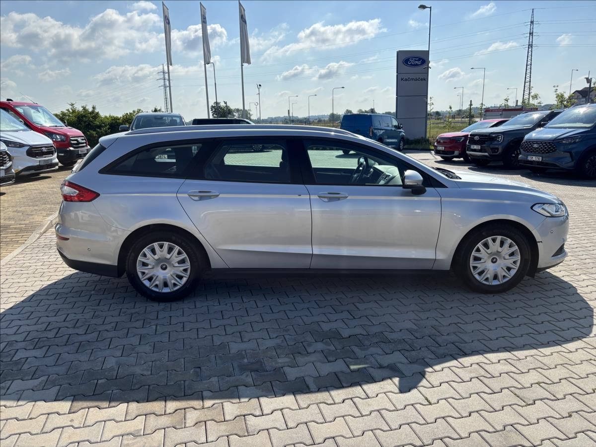 Ford Mondeo, 2,0 TDCi 110kW Trend - fotka 6