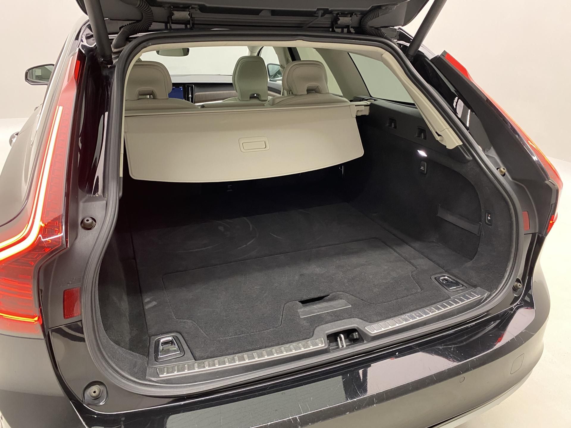 Volvo V90, B4 AWD BRIGHT PLUS AUT CZ - fotka 6