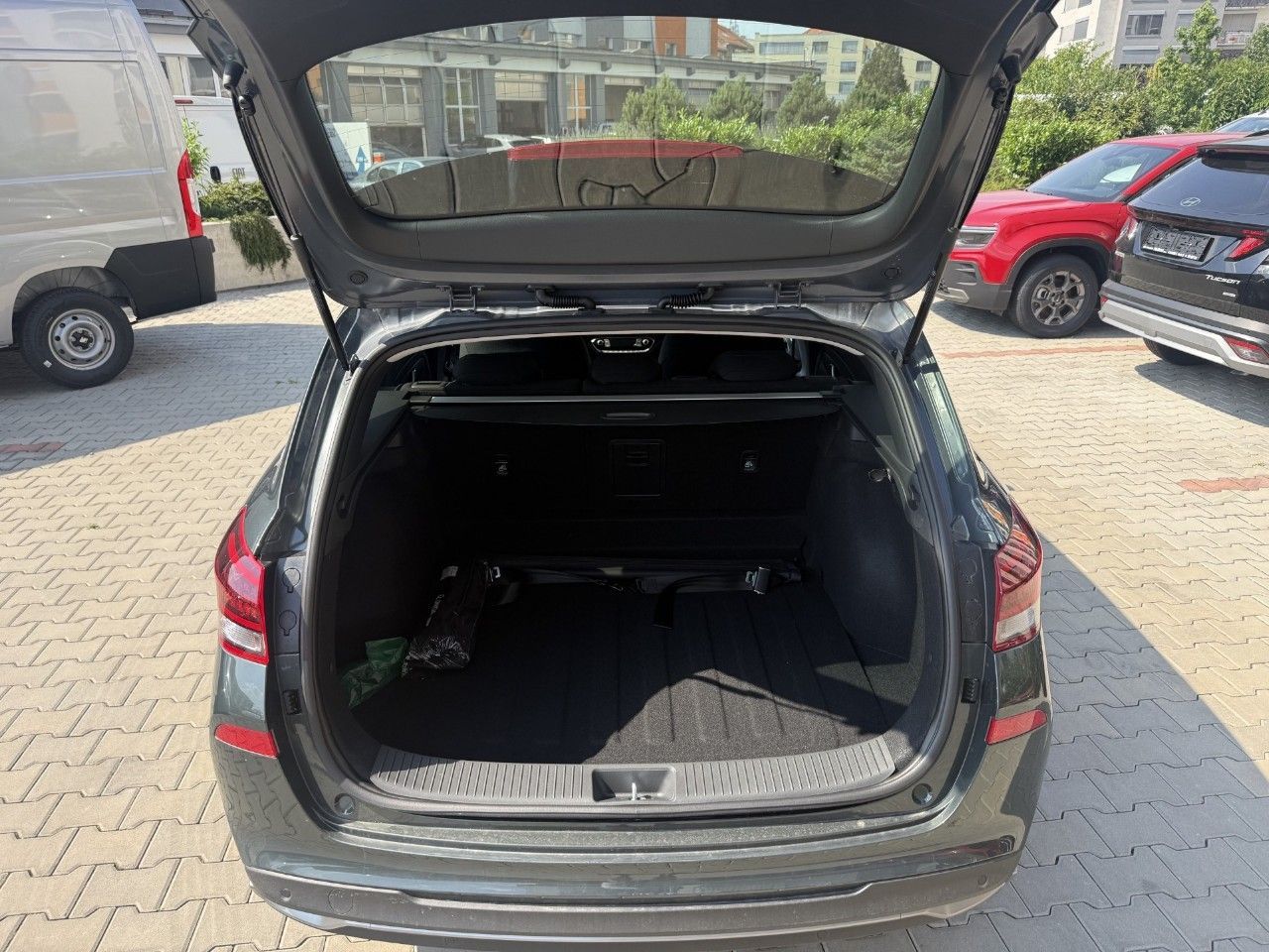 Hyundai i30, WG 26 1,6TGDI DCT STYLE - fotka 5