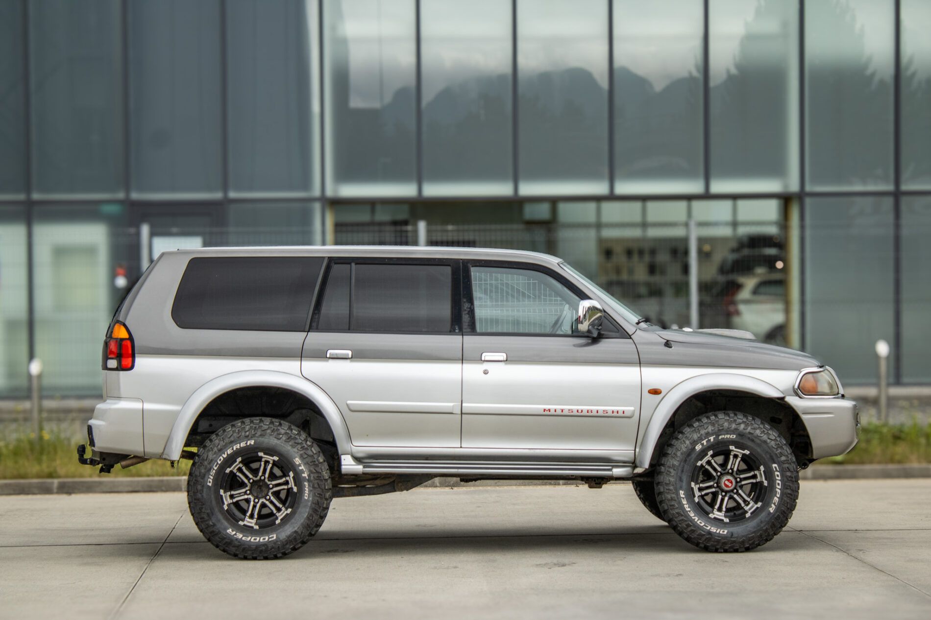 Mitsubishi Pajero Sport - fotka 4