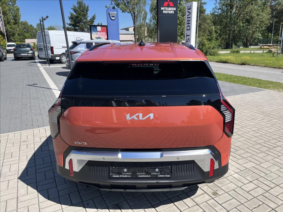 Kia EV3, 150 KW + 81,4 KWH V2L  EARTH - fotka 6
