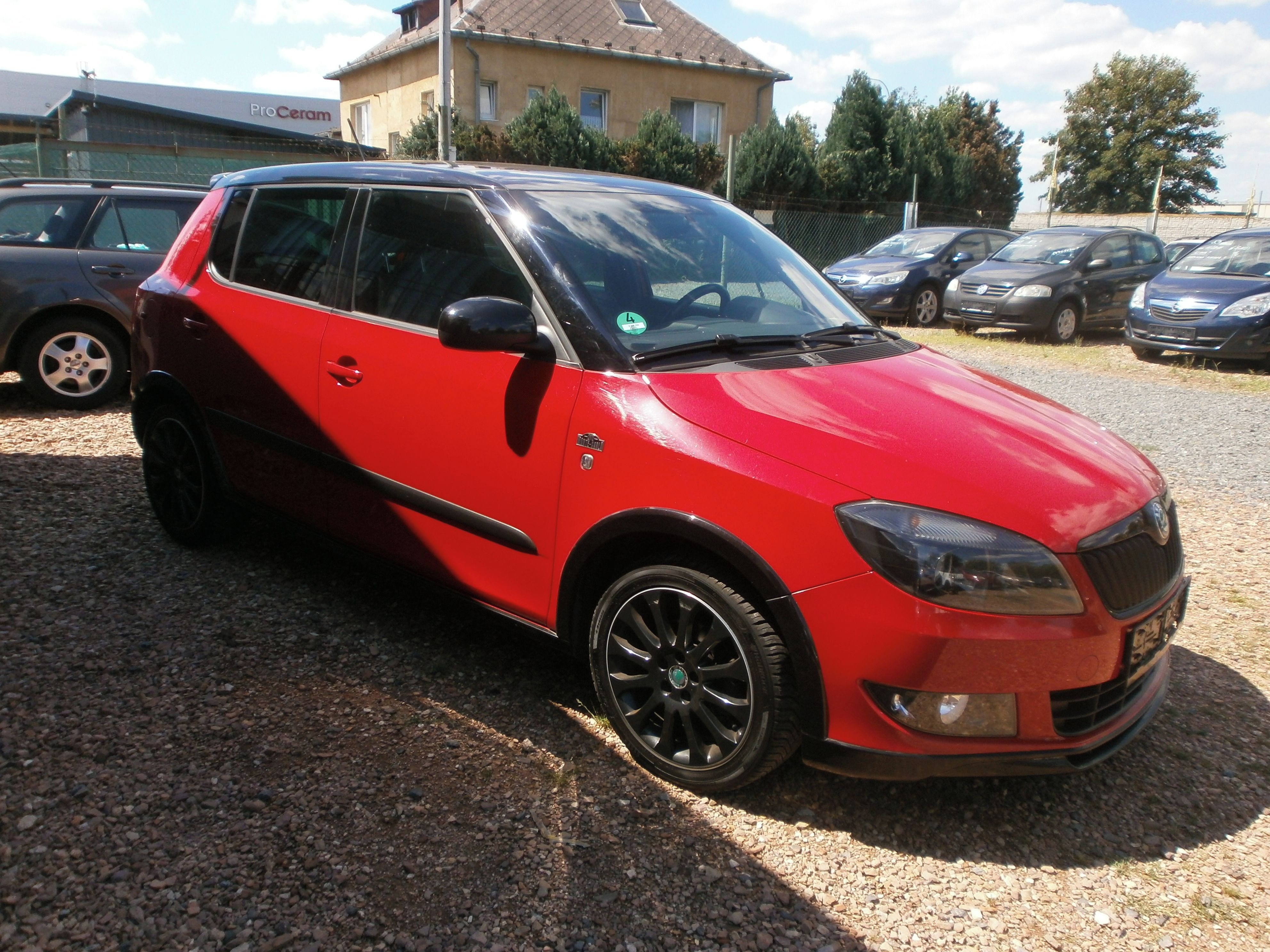 Škoda Fabia, 1.2TSI-MONTE CARLO,SERV.KNIHA! - fotka 4
