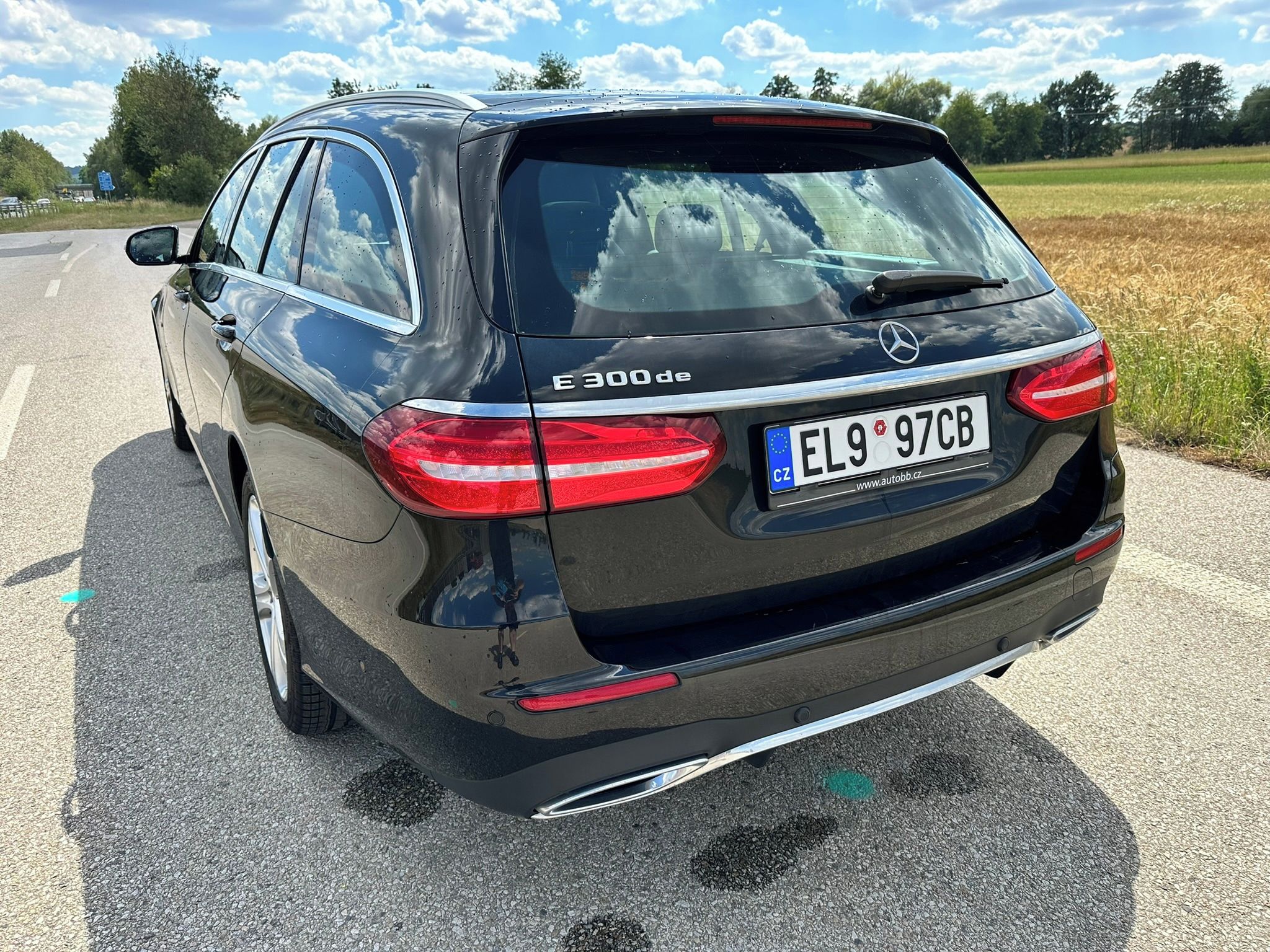 Mercedes-Benz Třídy E, 300 de T Avantgarde, EQ, DPH - fotka 4