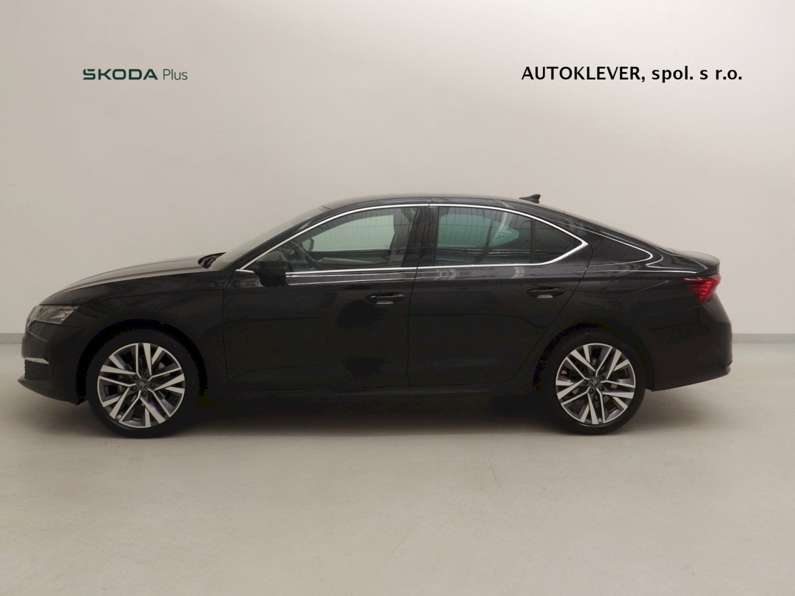 Škoda Octavia, Exclusive Selection DSG 2.0TDI - fotka 3