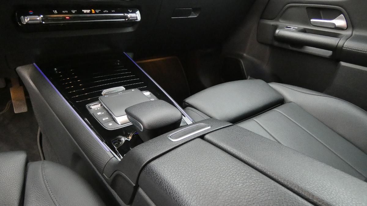 Mercedes-Benz GLB, 200d 4MATIC - fotka 6
