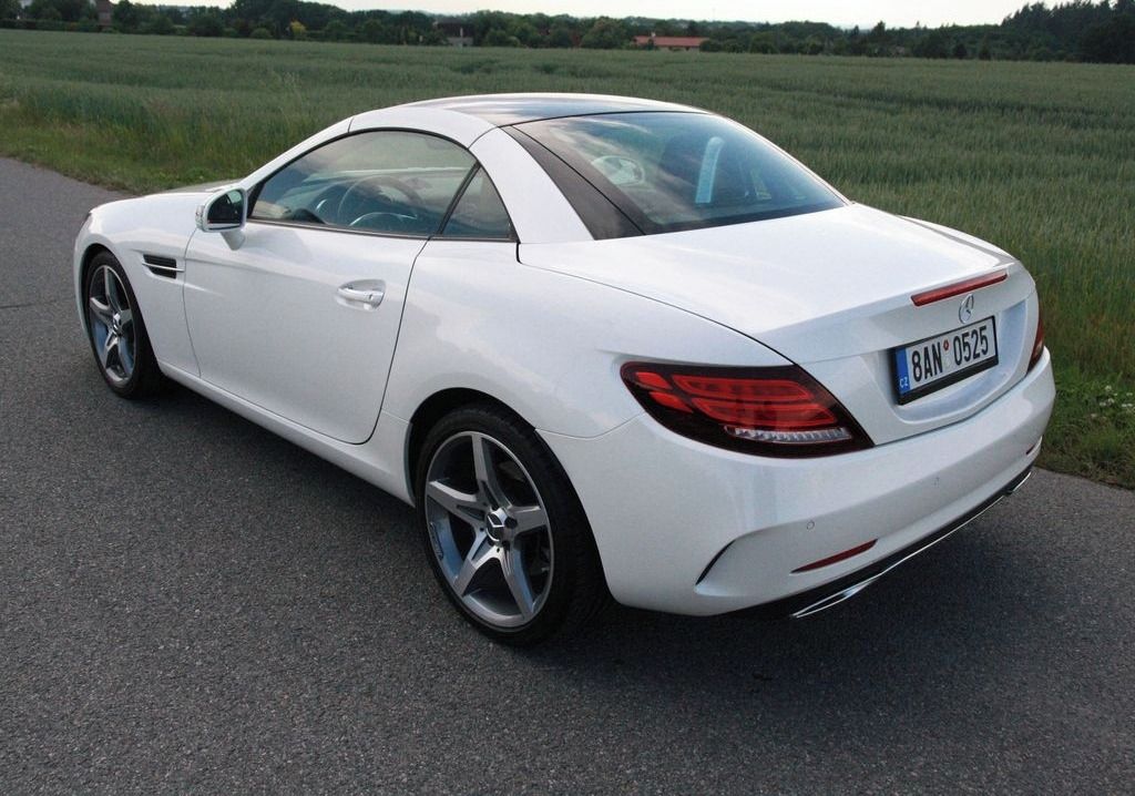 Mercedes-Benz SLC, Stav jako nový - fotka 2