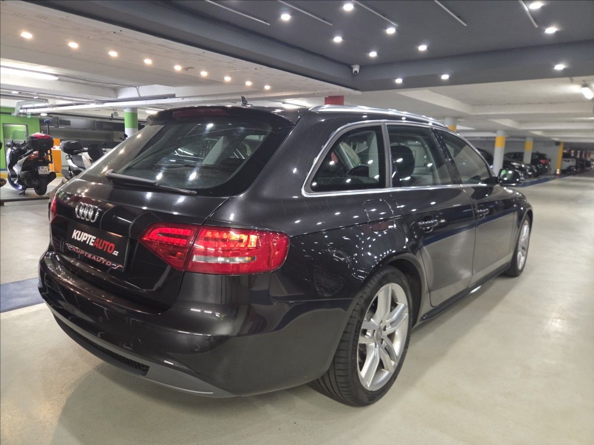 Audi A4, 2,0 TDi + Zimní AluKola  S-Lin - fotka 3