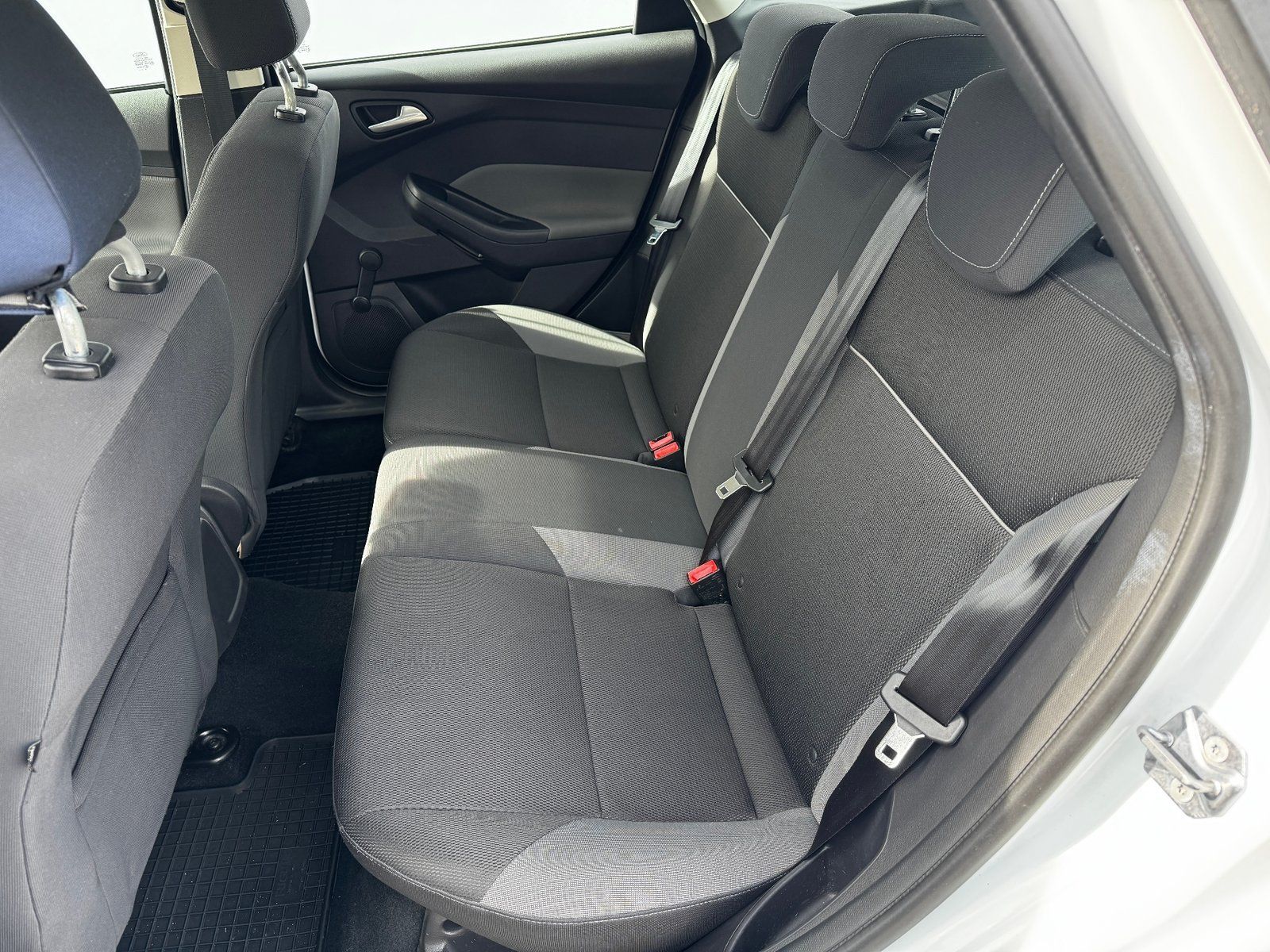 Ford Focus, Ford Focus 1.0 EcoBoost 74kW - fotka 6
