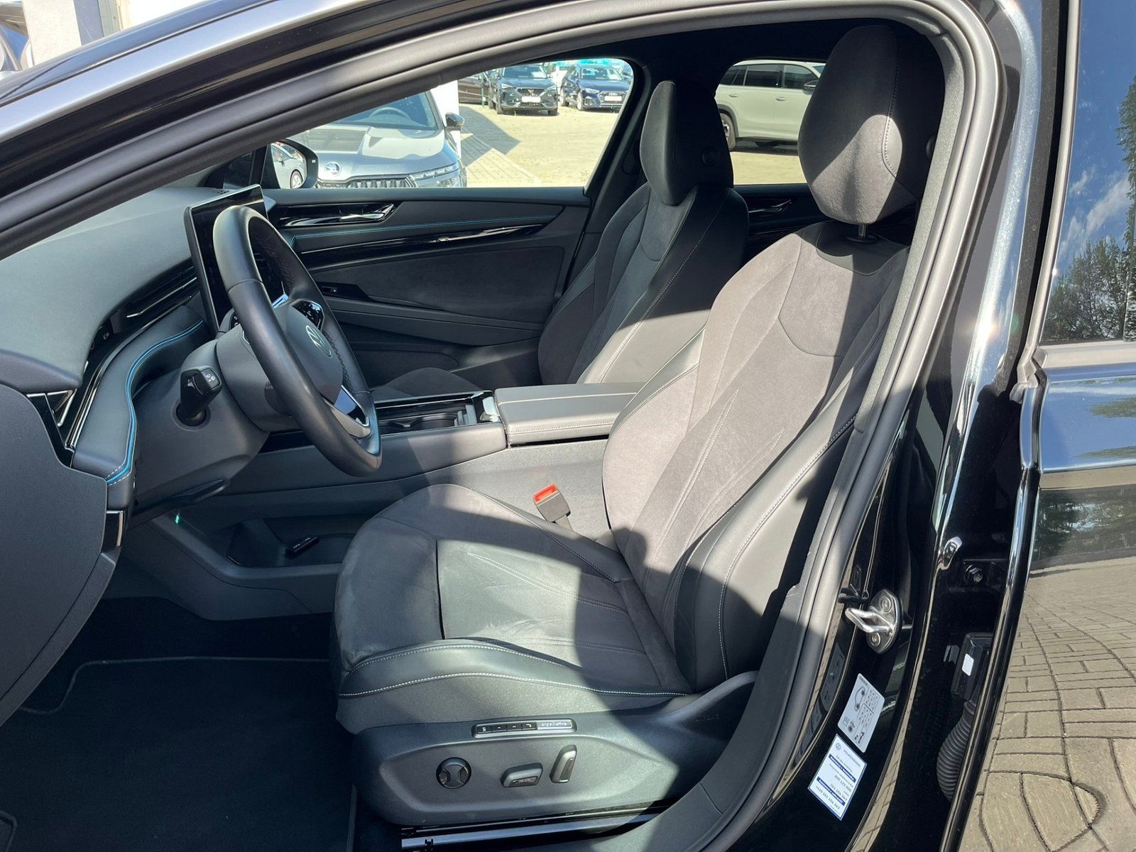 Volkswagen ID.7, ID.7 Pro  210kW / 77kW/h - fotka 5