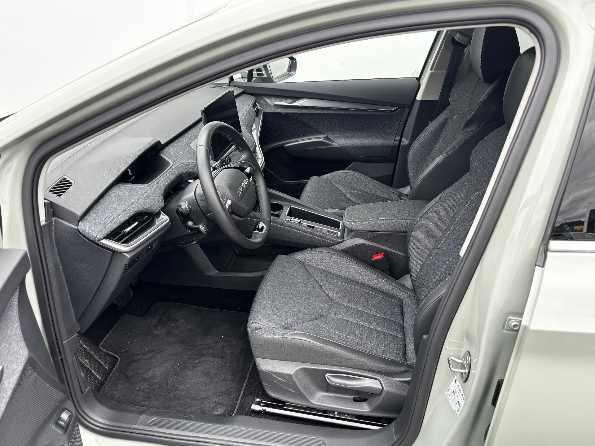Škoda Elroq, Elroq Selection 50 kWh / 125kW - fotka 6