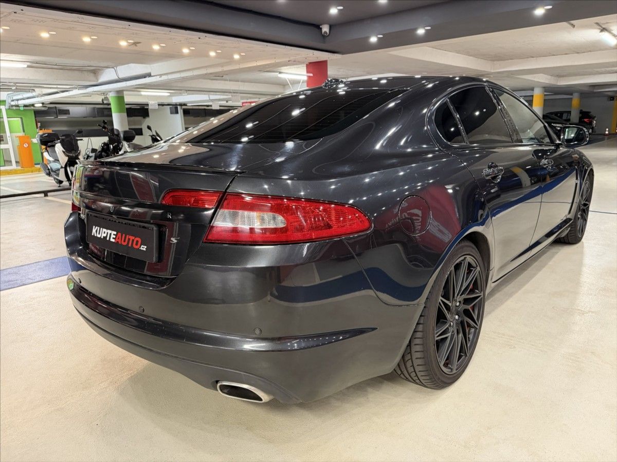 Jaguar XF, 3,0 V6Diesel S  Premium Luxury - fotka 5