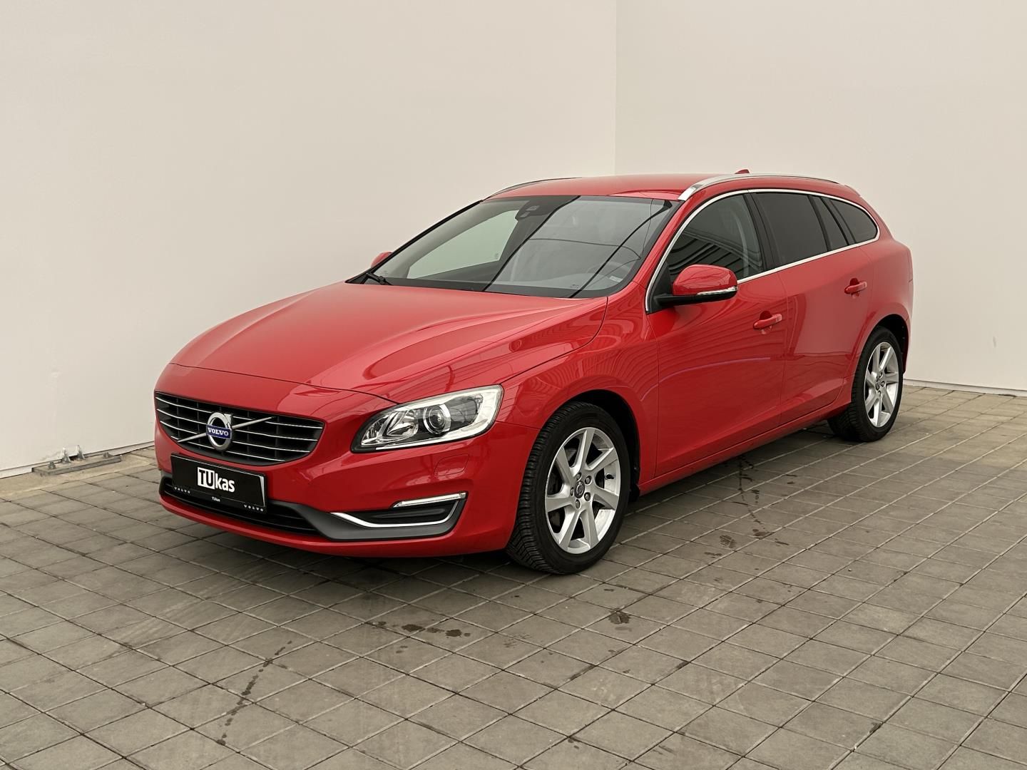 Volvo V60, 1.6T4 132kW Summum