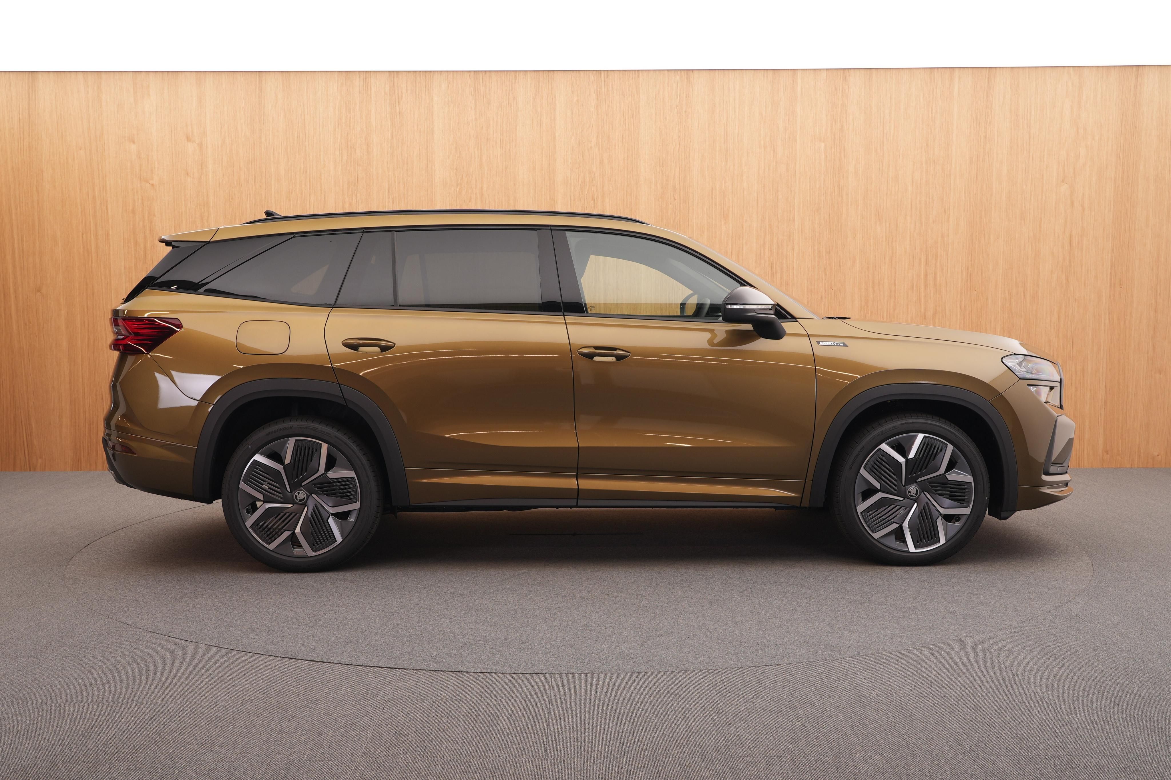 Škoda Kodiaq, Sportline 2.0 TSI 4x4 DSG - fotka 5