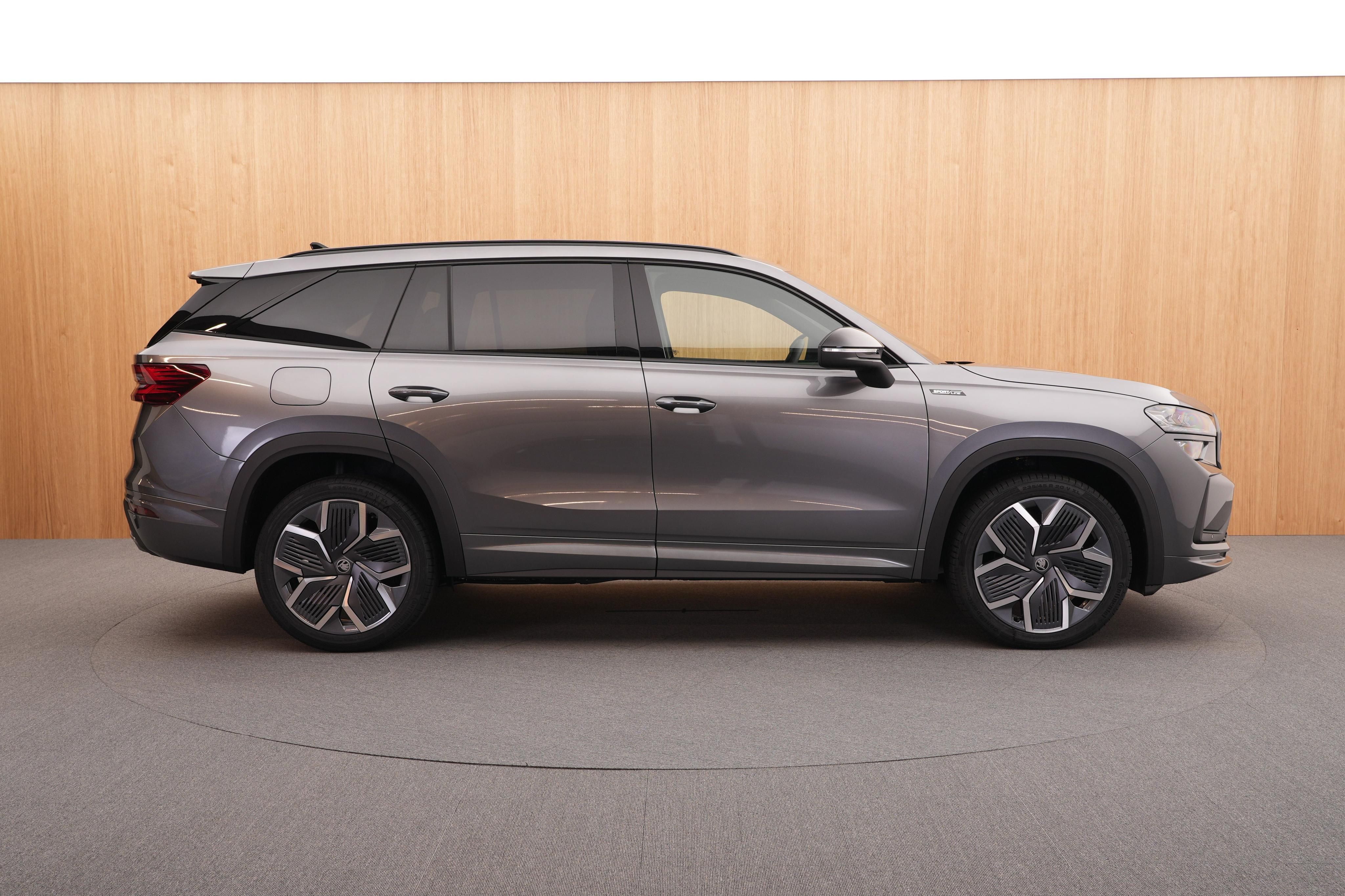 Škoda Kodiaq, Sportline 2.0 TSI 4x4 DSG - fotka 5