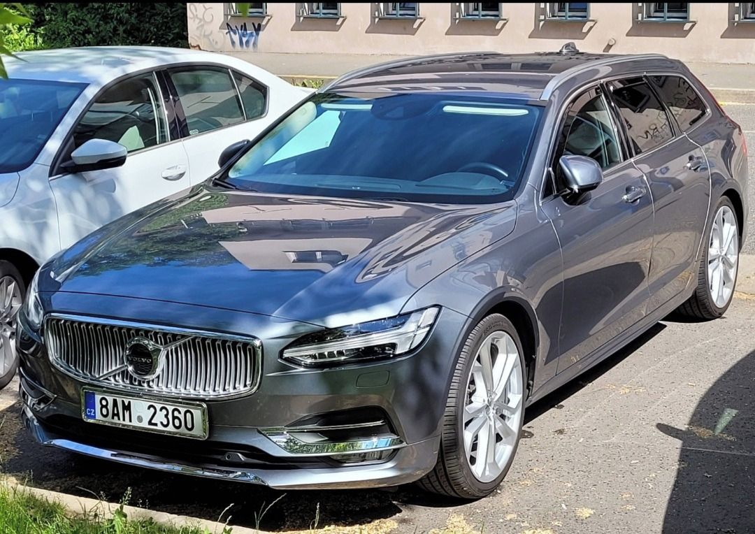 Volvo V90, VOLVO V90 combi