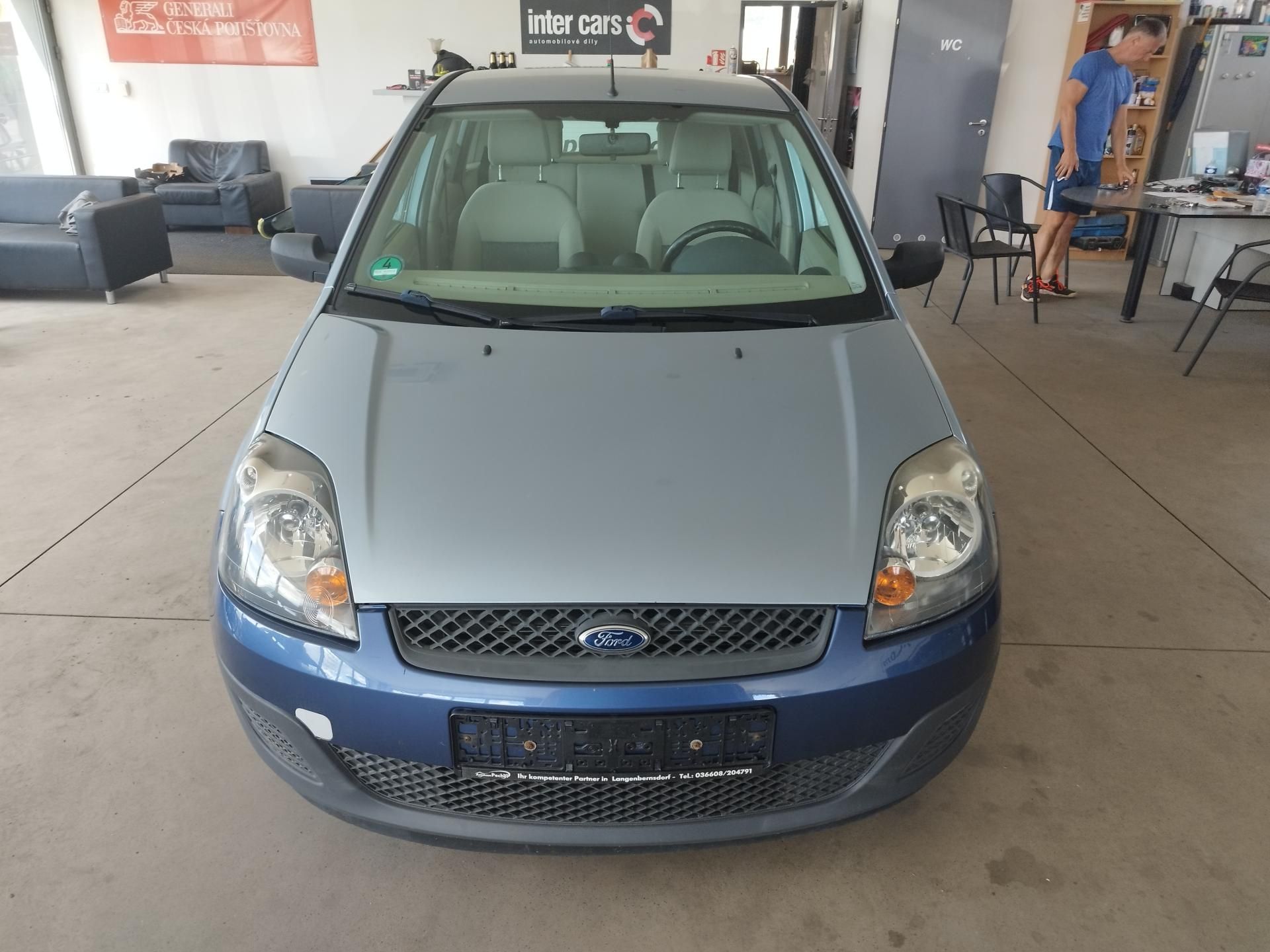 Ford Fiesta, 1,4I,59KW,5.DV.KLIMA,SER.KN - fotka 2