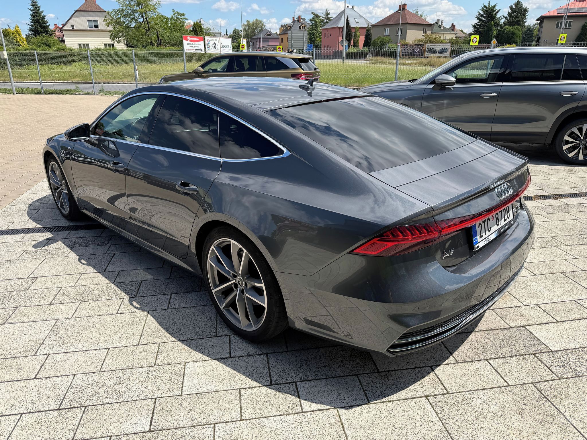 Audi A7, S-line  45TFSI 195kW - fotka 3