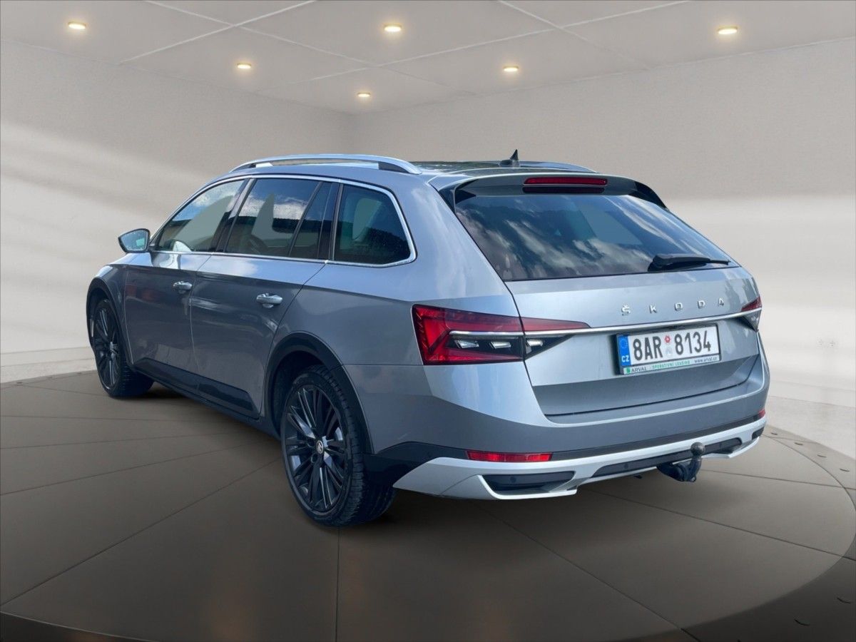 Škoda Superb, 2,0 TSI 200 Sc. 4x4 AT - fotka 4