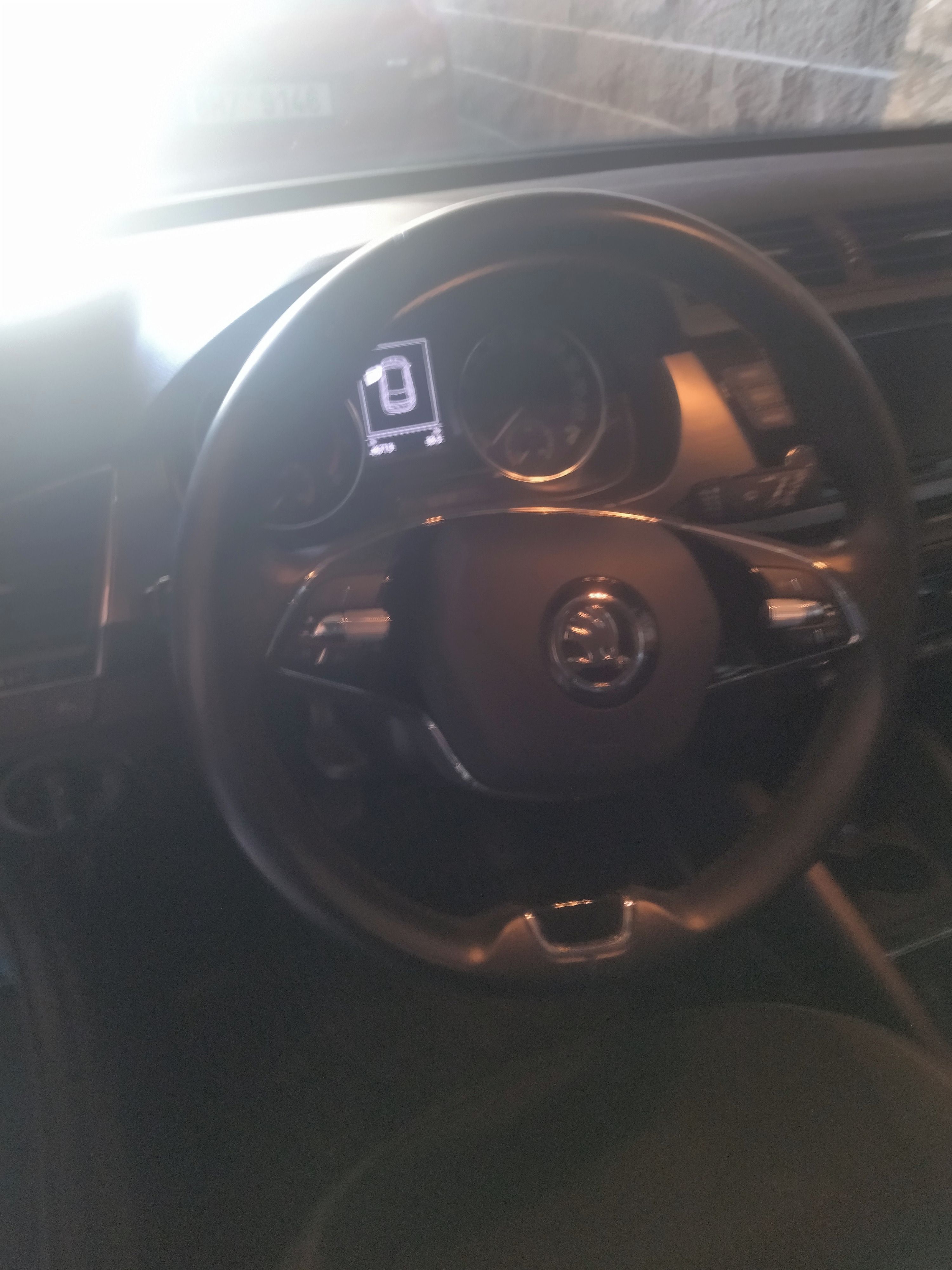 Škoda, Fabia lll combi 1,0 81kw - fotka 5