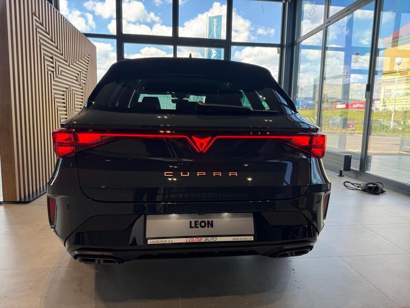 Cupra Leon, SP 1.5 eTSI 110 kW - fotka 6
