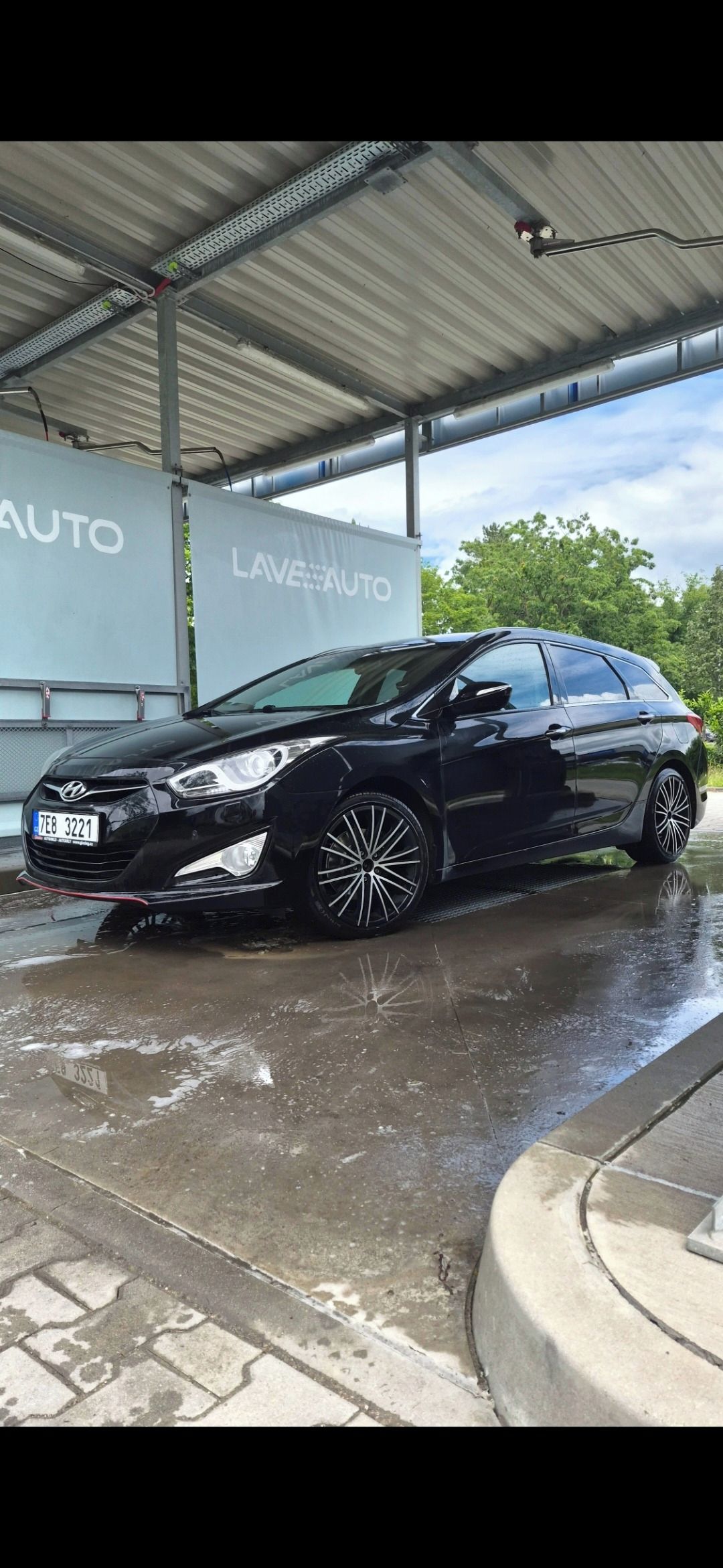 Hyundai i40, Hyundai i40, dobrý stav