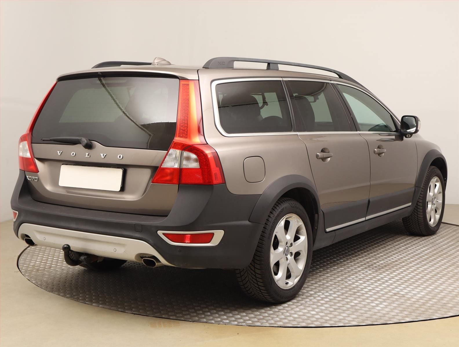 Volvo XC70, D5 AWD, 4X4, Automat - fotka 5