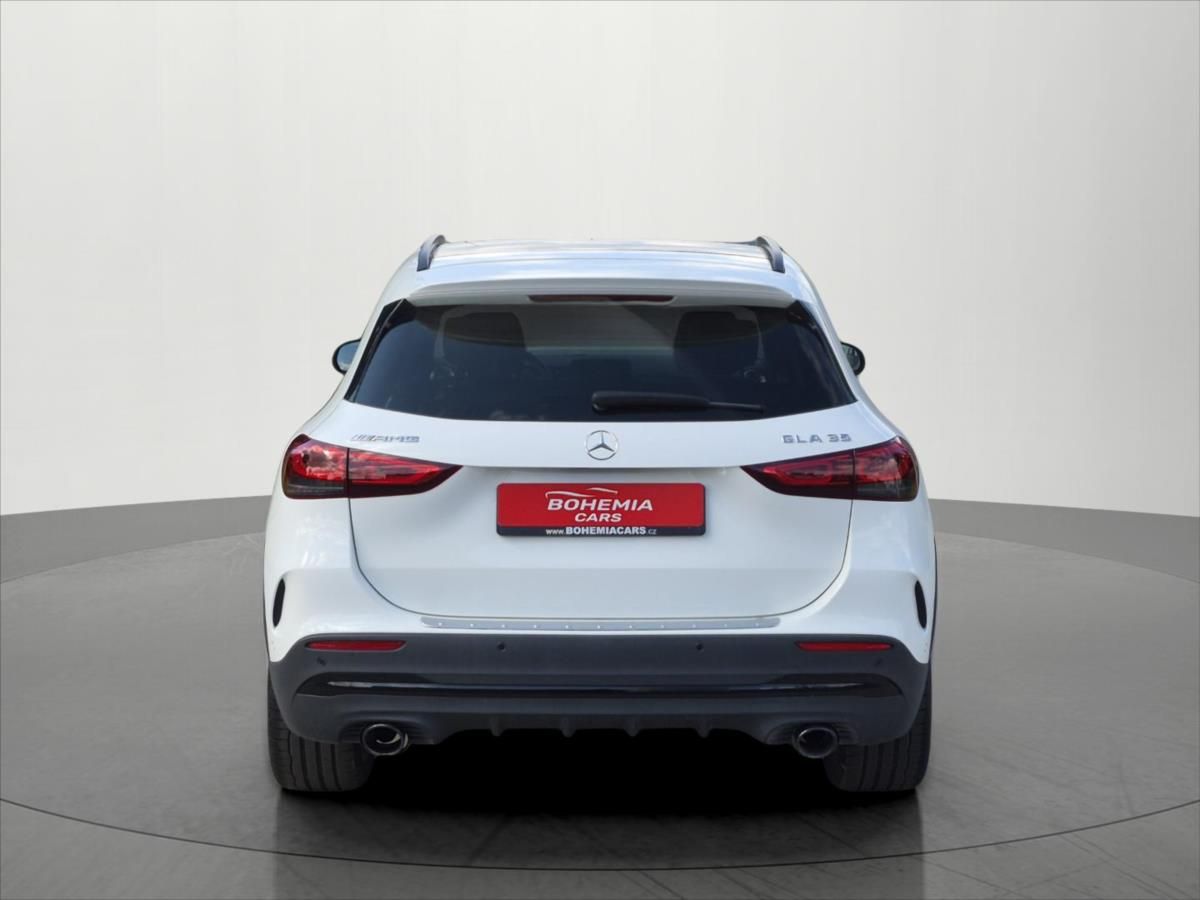 Mercedes-Benz GLA, 2,0 225 Kw GLA 35AMG 4MATIC ČR - fotka 6