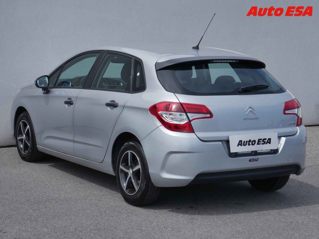 Citroën C4, 1.4i,2.maj,ČR - fotka 6