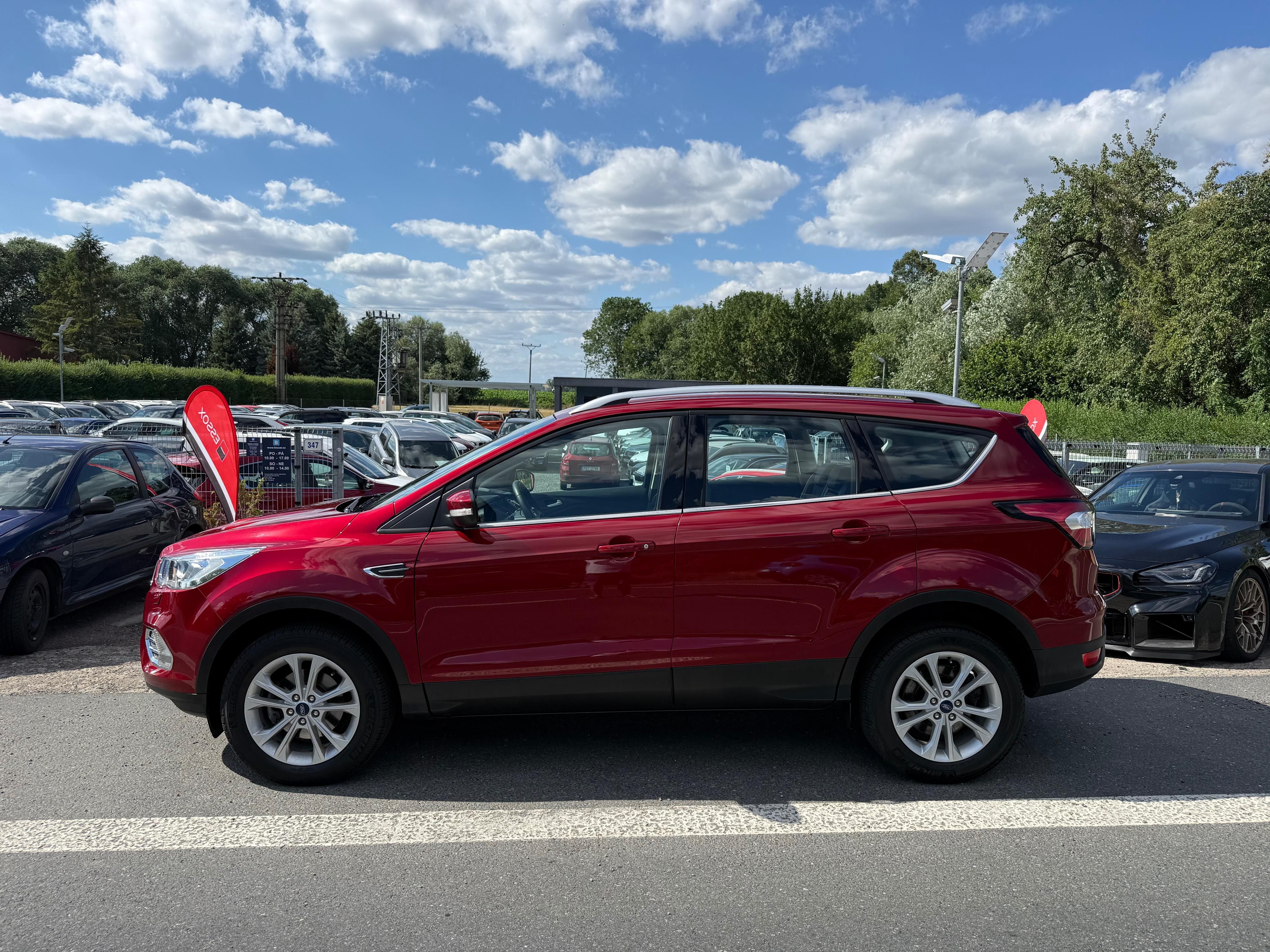 Ford Kuga, 1.5EcoBoost 110kW Titanium ČR - fotka 6