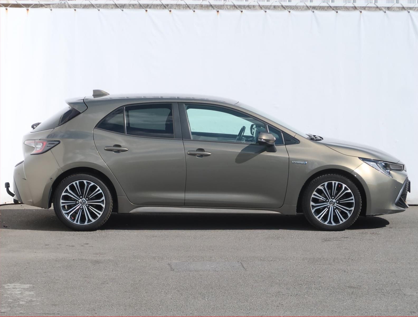 Toyota Corolla, 1.8 Hybrid, Comfort, Automat - fotka 6