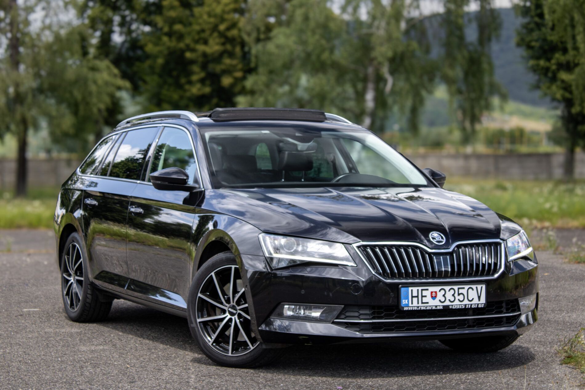 Škoda Superb - fotka 3