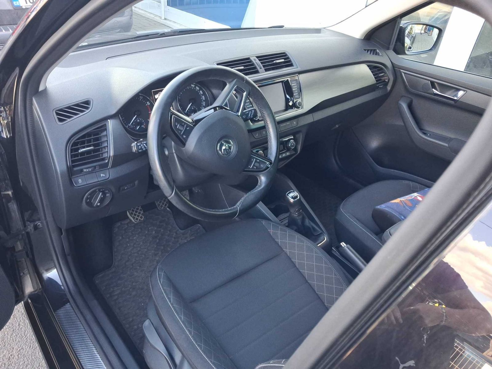Škoda Fabia, 1.2 TSI, Navi - fotka 3