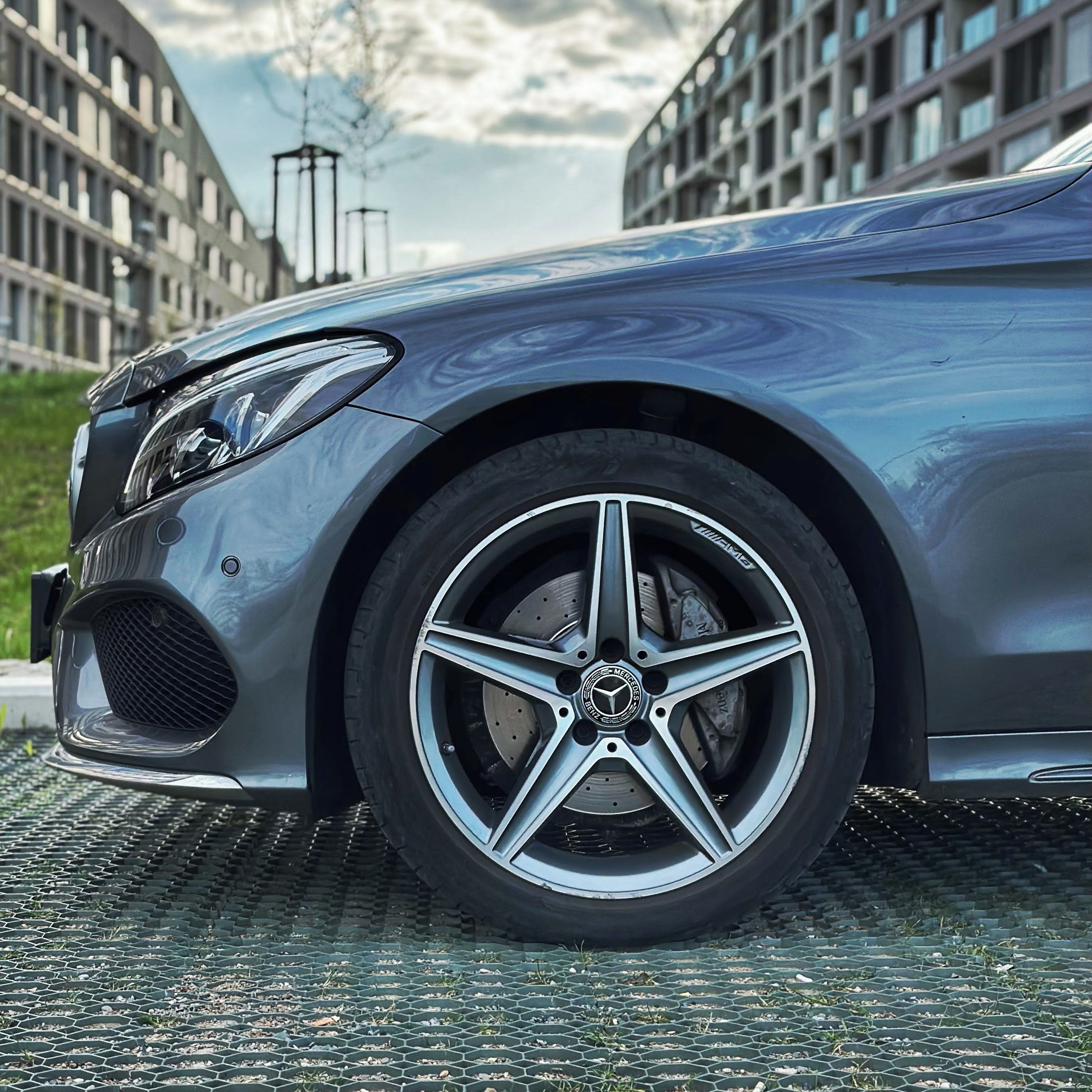 Mercedes-Benz Třídy C, 220 d 4MATIC AMG Line, 1. maji - fotka 5