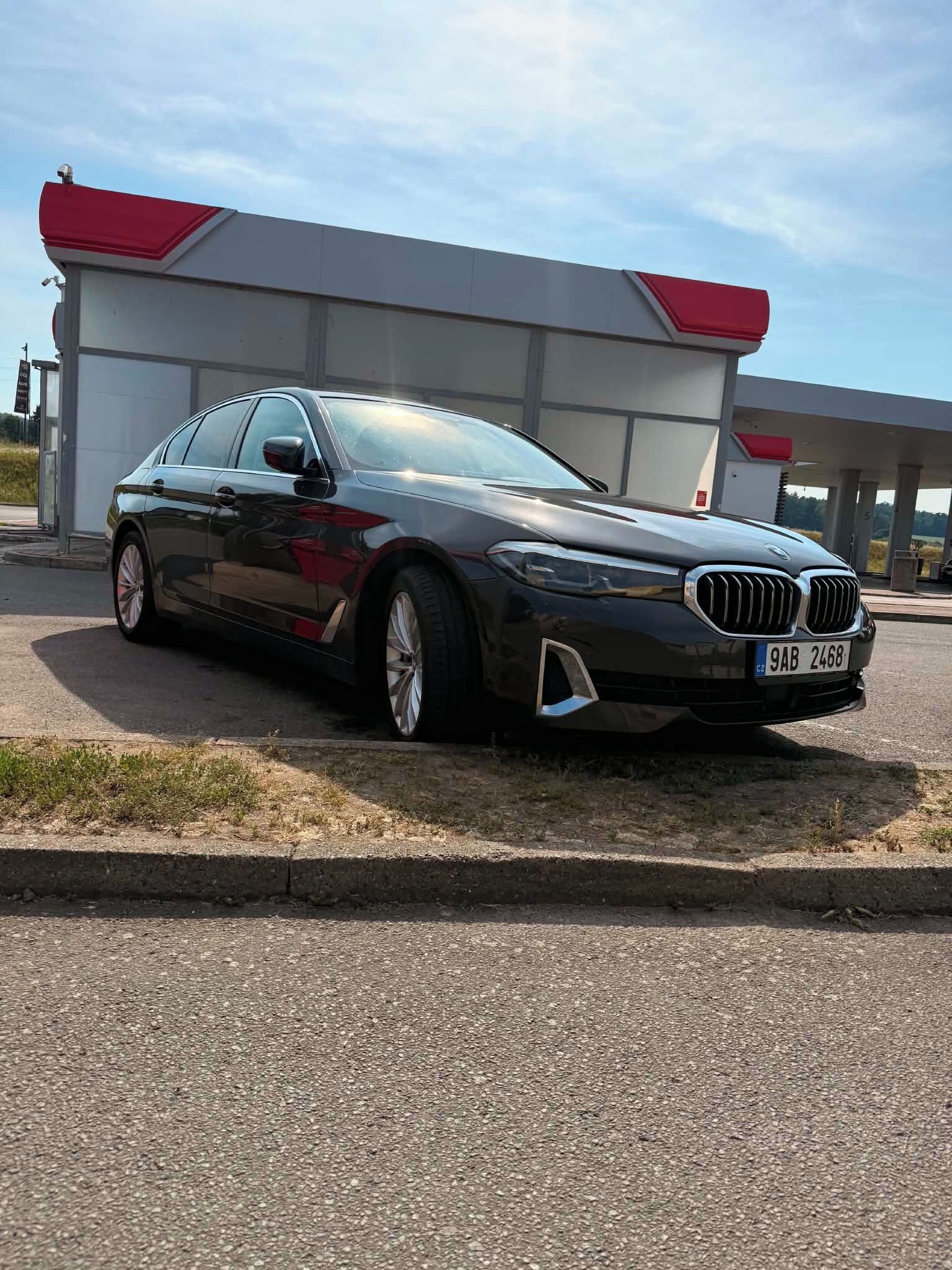 BMW Řada 5, 530xd po servisu - fotka 2