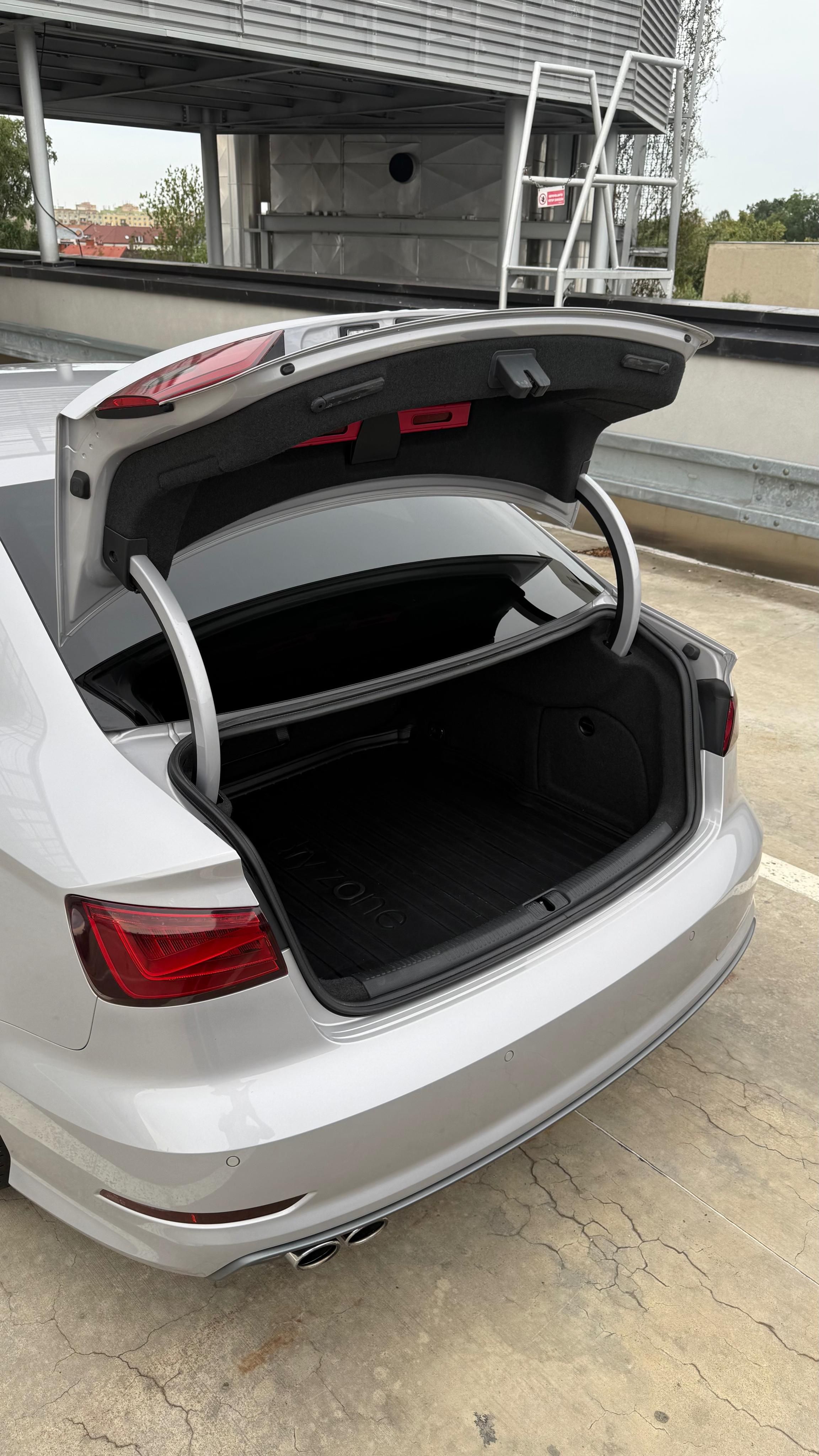 Audi A3, Limousine 1.4 TFSI DSG, S-line - fotka 6