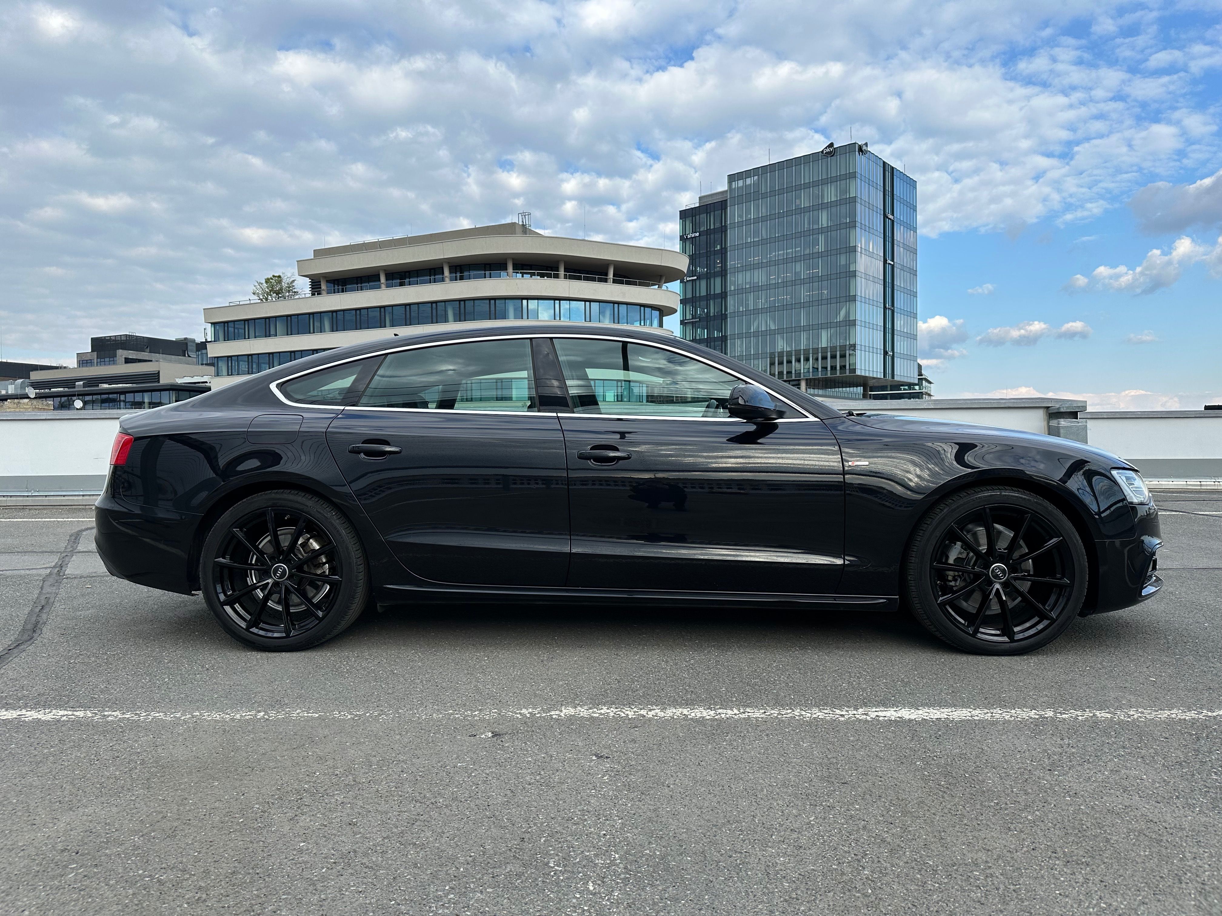 Audi A5, Sportback 1.8 TFSi S-Line - fotka 2