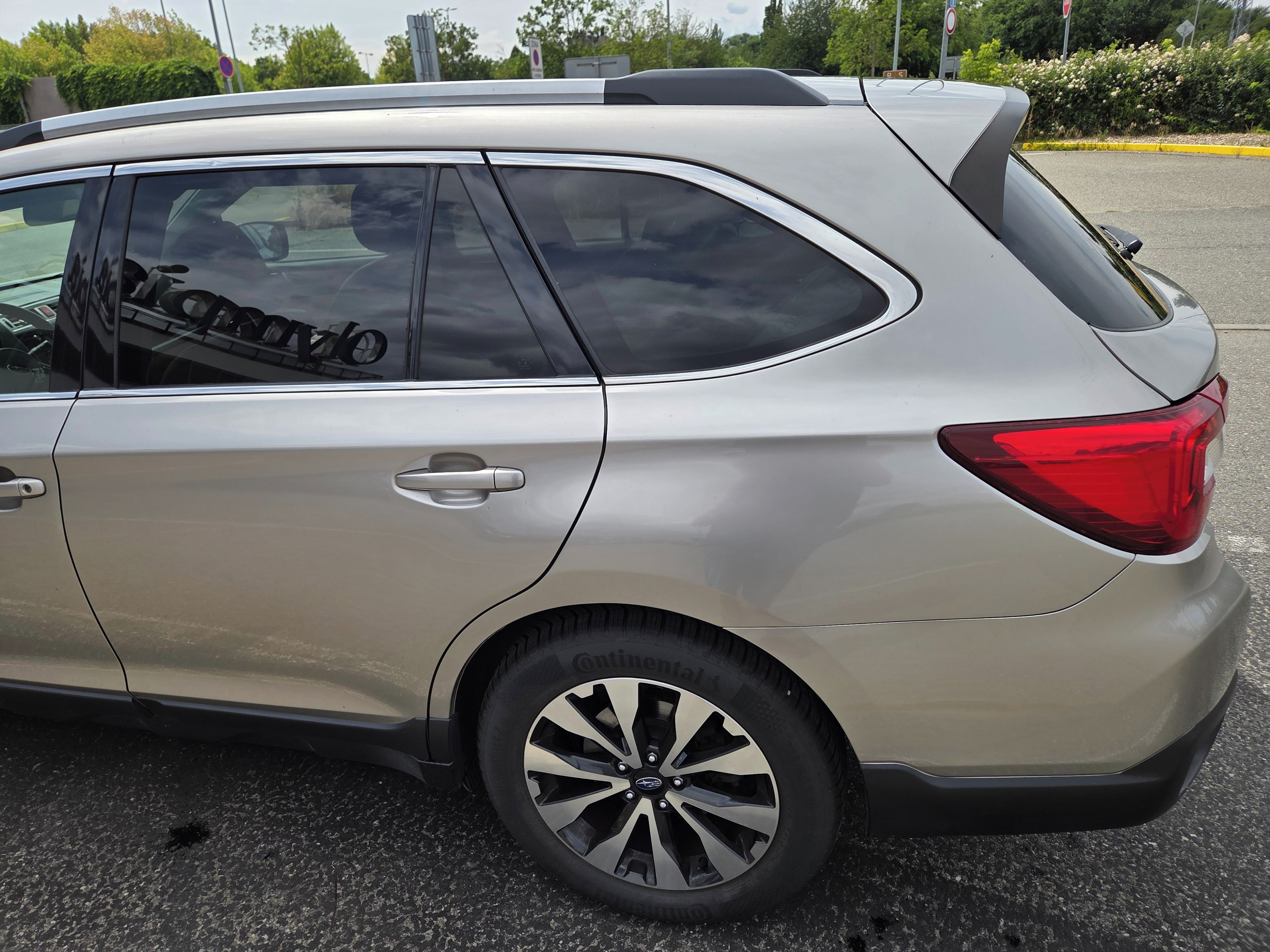 Subaru Outback, 1 majitel, výbava, servis - fotka 6