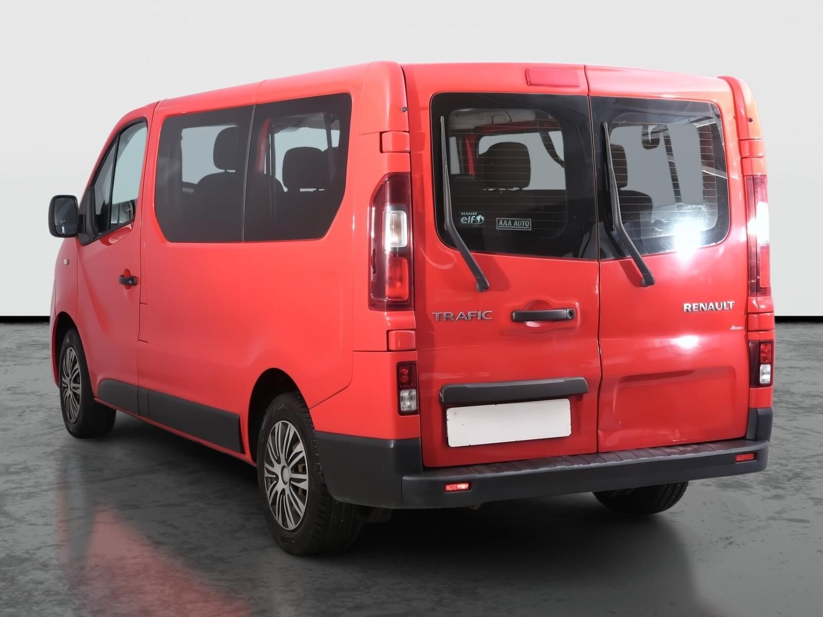 Renault Trafic, 1.6 dCi, Bus, 9Míst, Klima, ČR - fotka 4