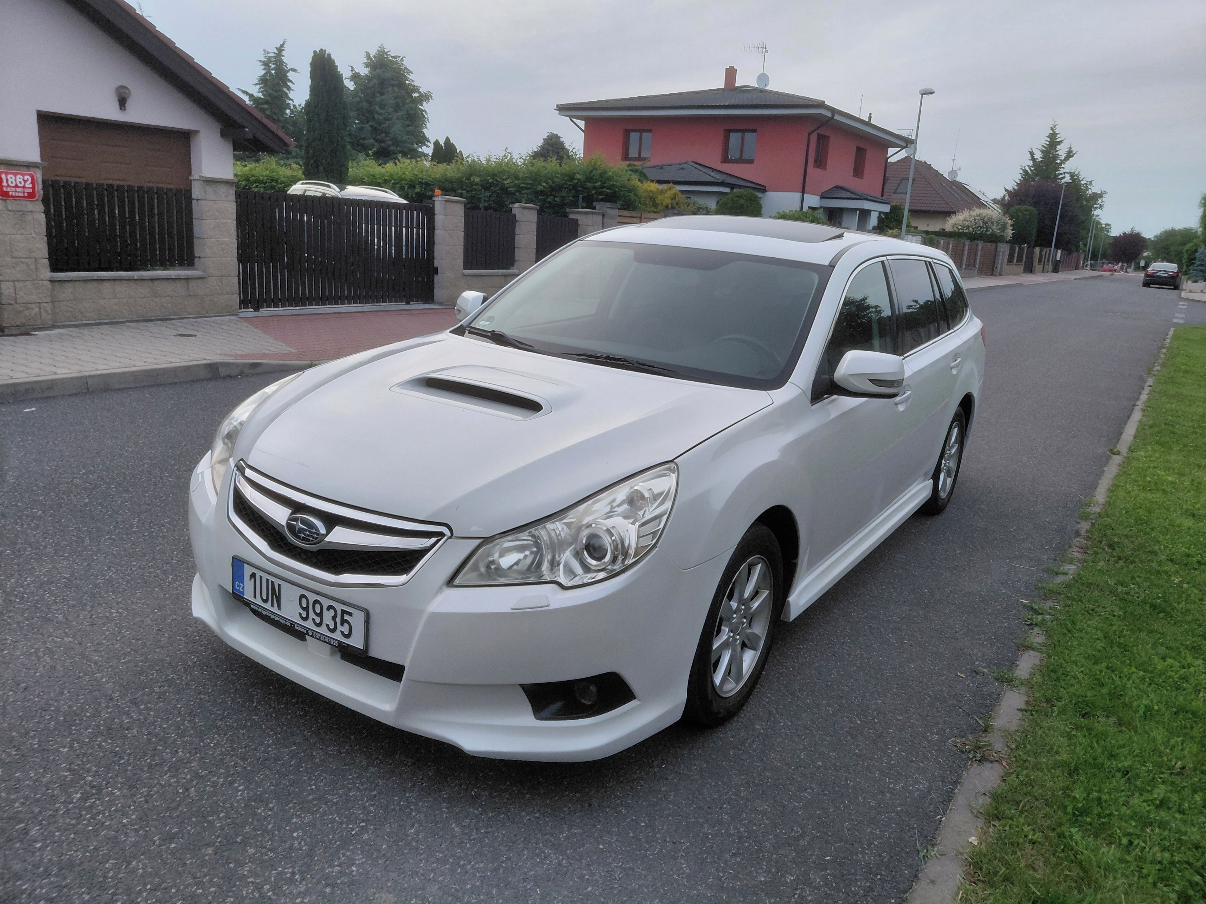 Subaru Legacy, 2.0D 4x4 4WD Kuže,Plná výbava - fotka 2