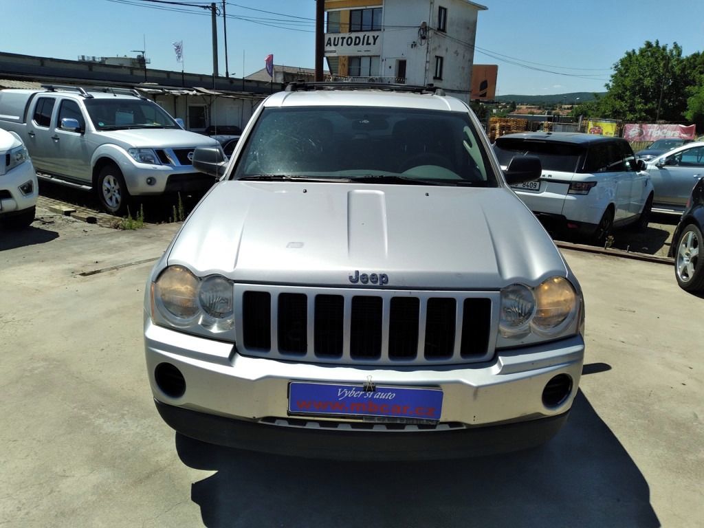 Jeep Grand Cherokee, 3.7 V6 LAREDO - fotka 2