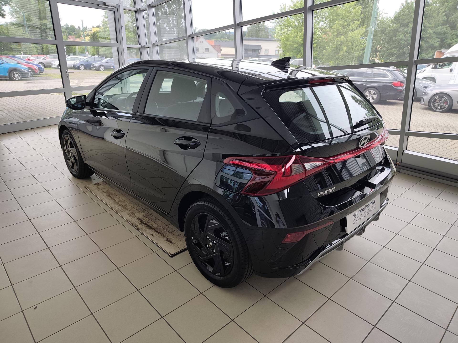 Hyundai i20, 1.0T-GDi 66kW MT GO PLUS! - fotka 2