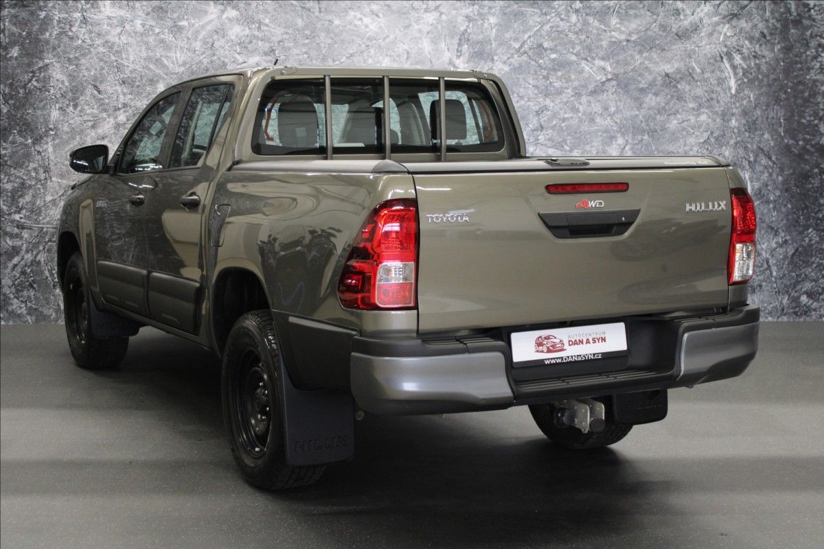 Toyota Hilux, 2,4 D-4D 1.majitel CZ - fotka 3