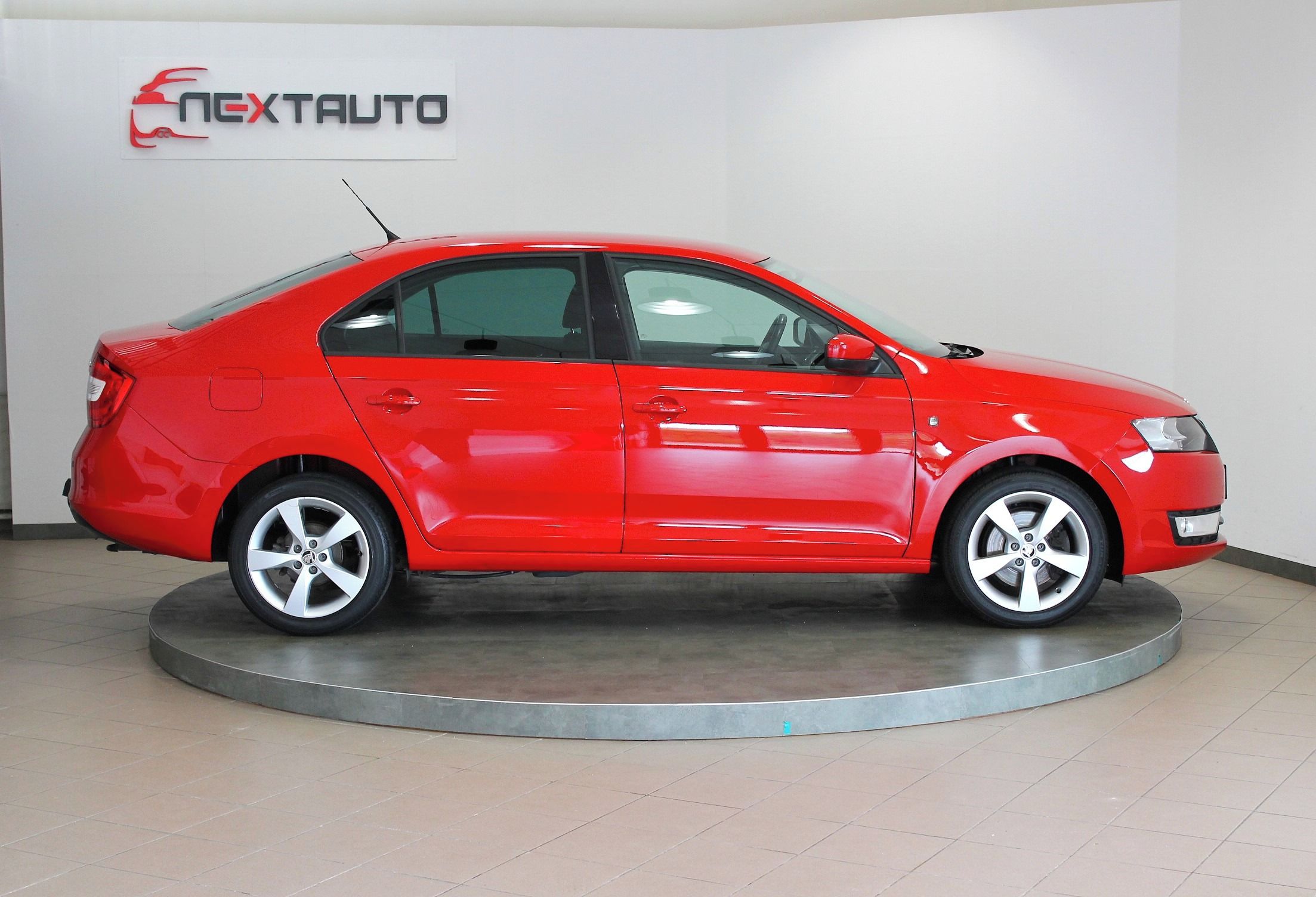 Škoda Rapid, 1.2 TSI 77 kW AMBITION, TAŽNÉ - fotka 6